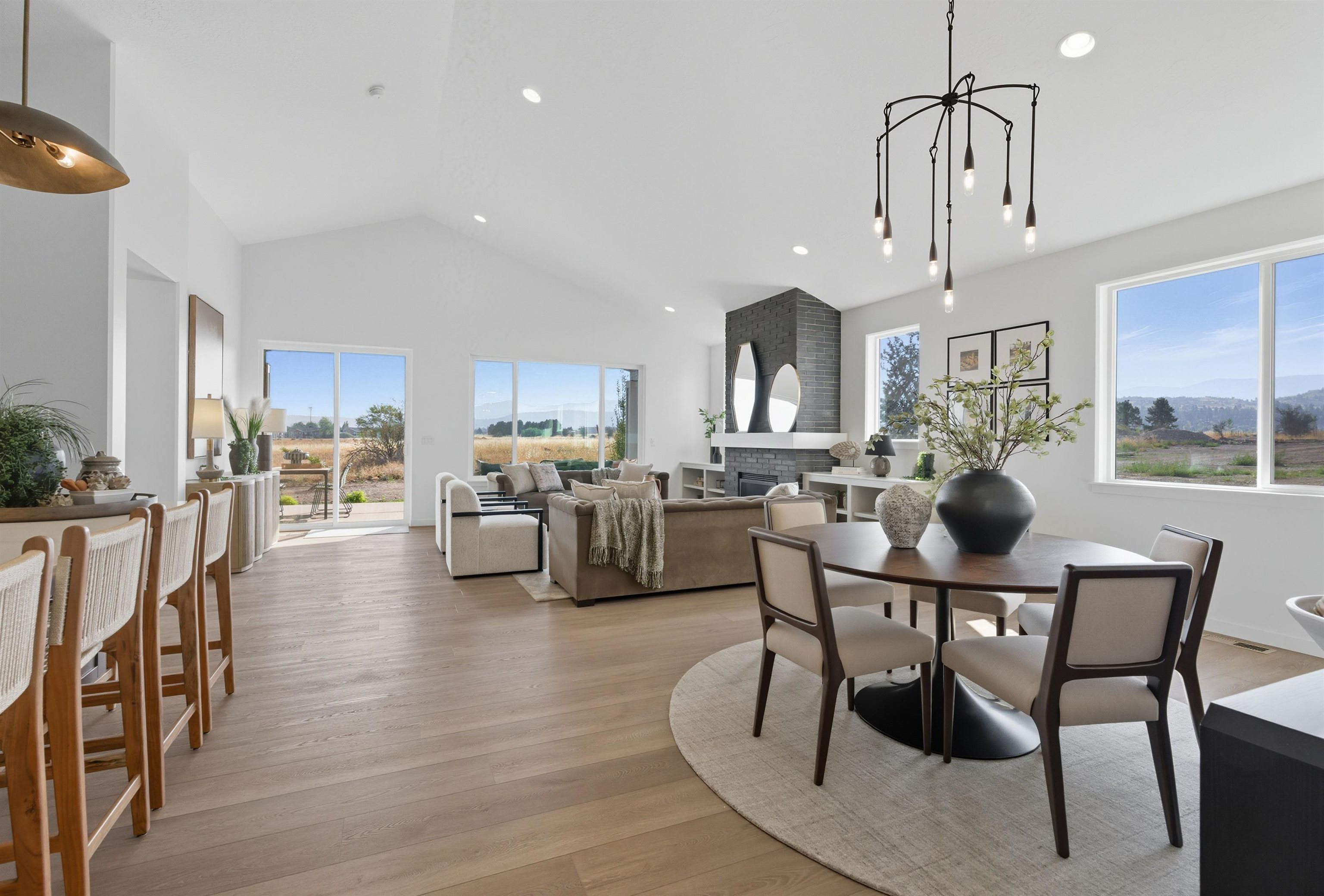 12213 N VALENCIA Ave - Photo 7