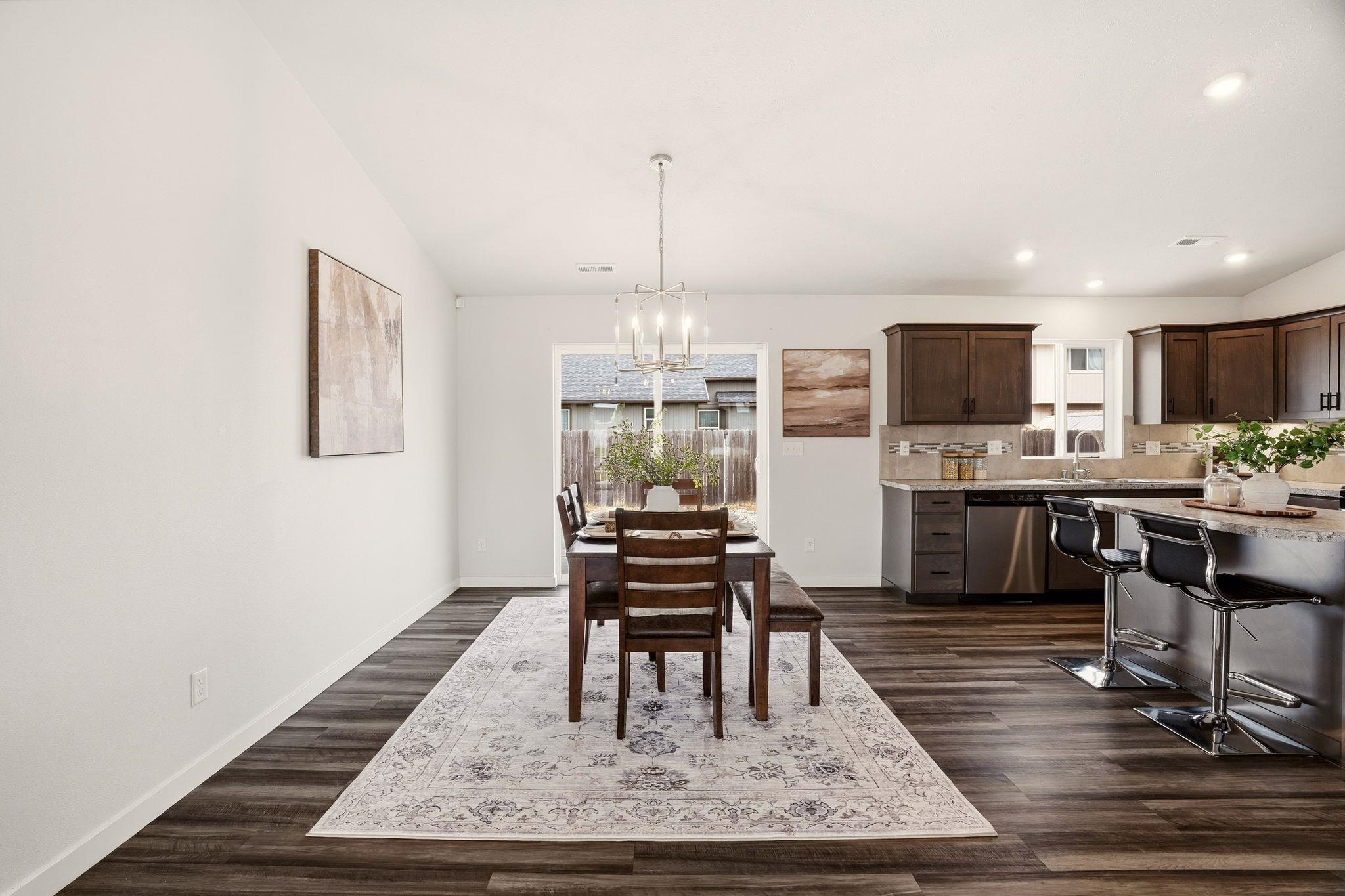 931 S Bogen Ct - Photo 6