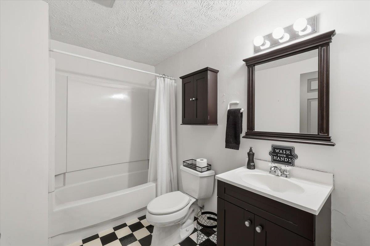 1632 E 33rd Ave - Photo 32