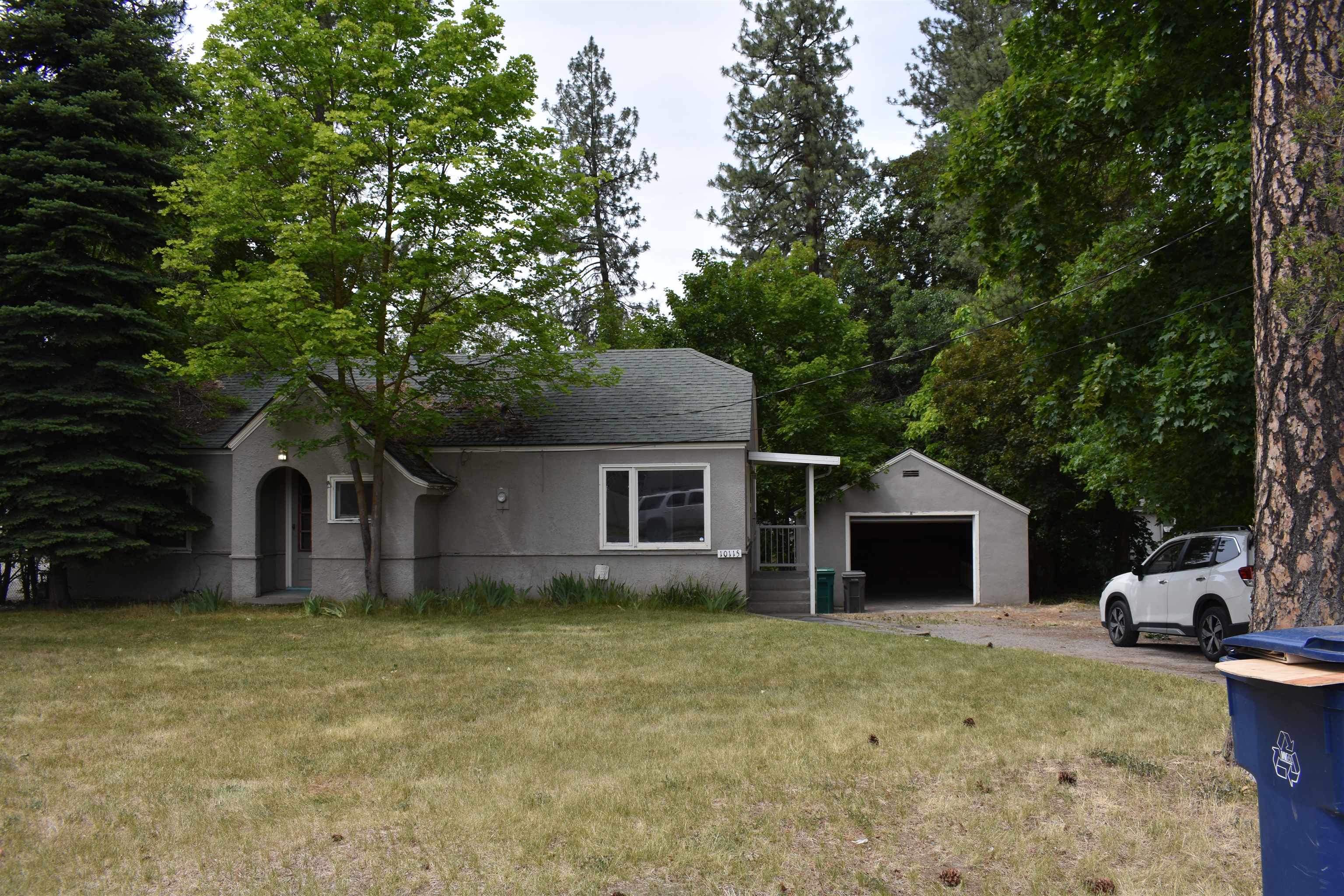 10115 N Whitworth Dr - Photo 2