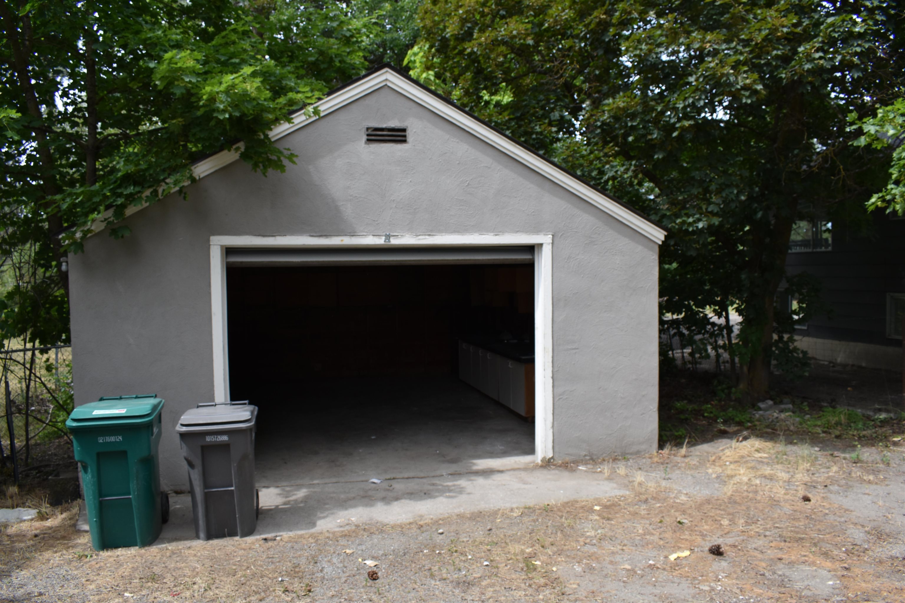10115 N Whitworth Dr - Photo 5