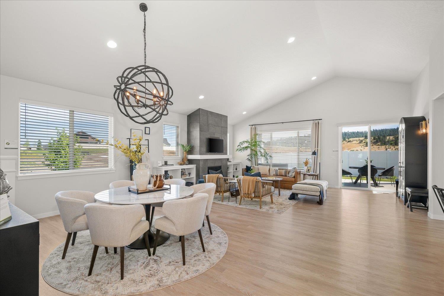 12158 N Montfort Ave - Photo 3