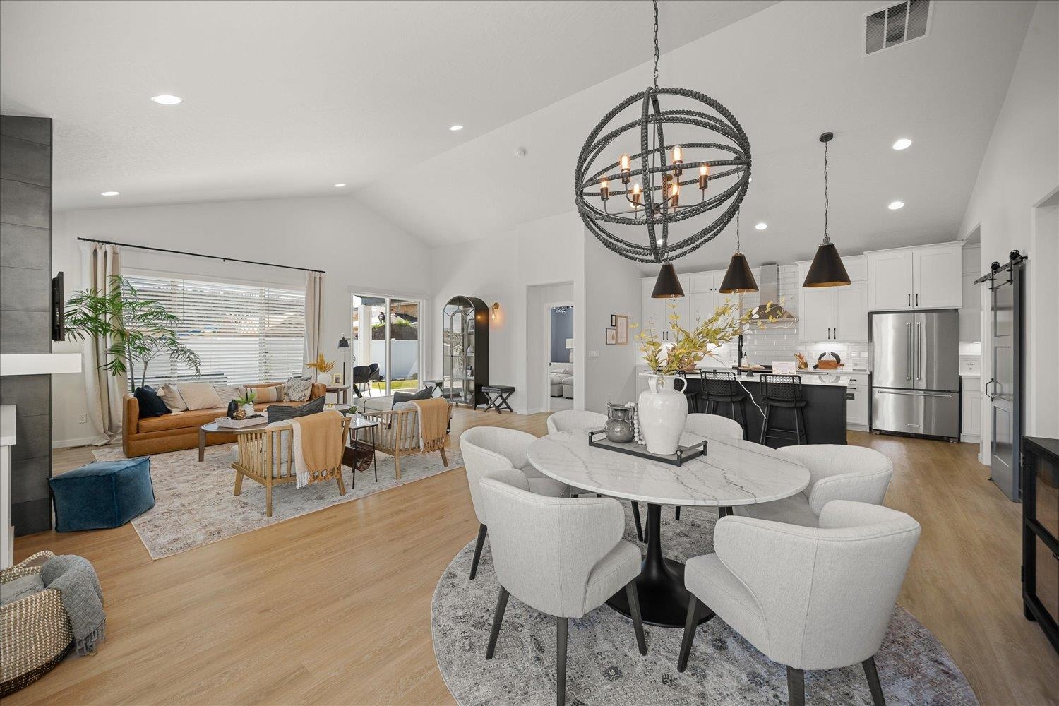 12158 N Montfort Ave - Photo 10