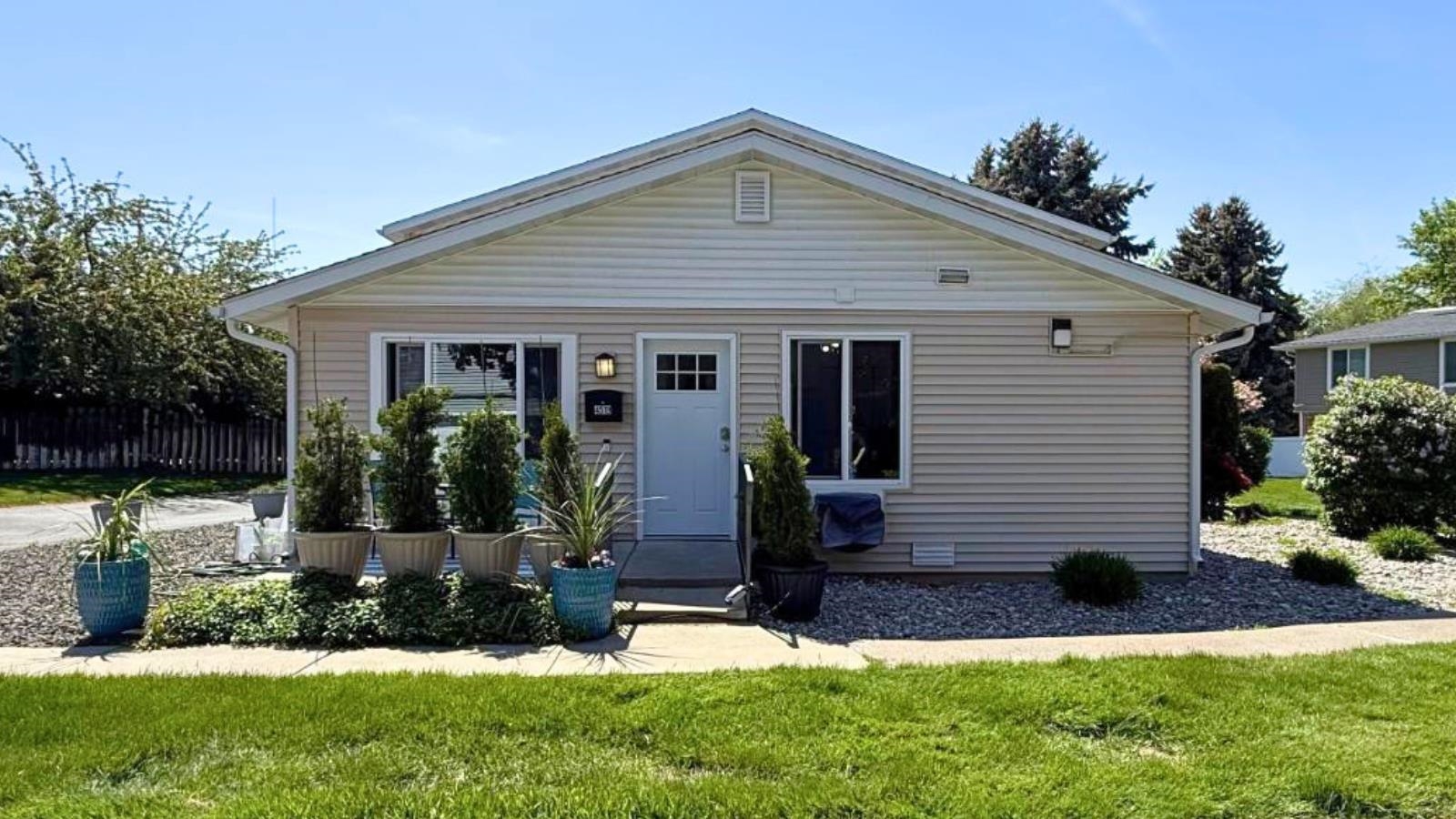4519 S Sheri Ct - Photo 1