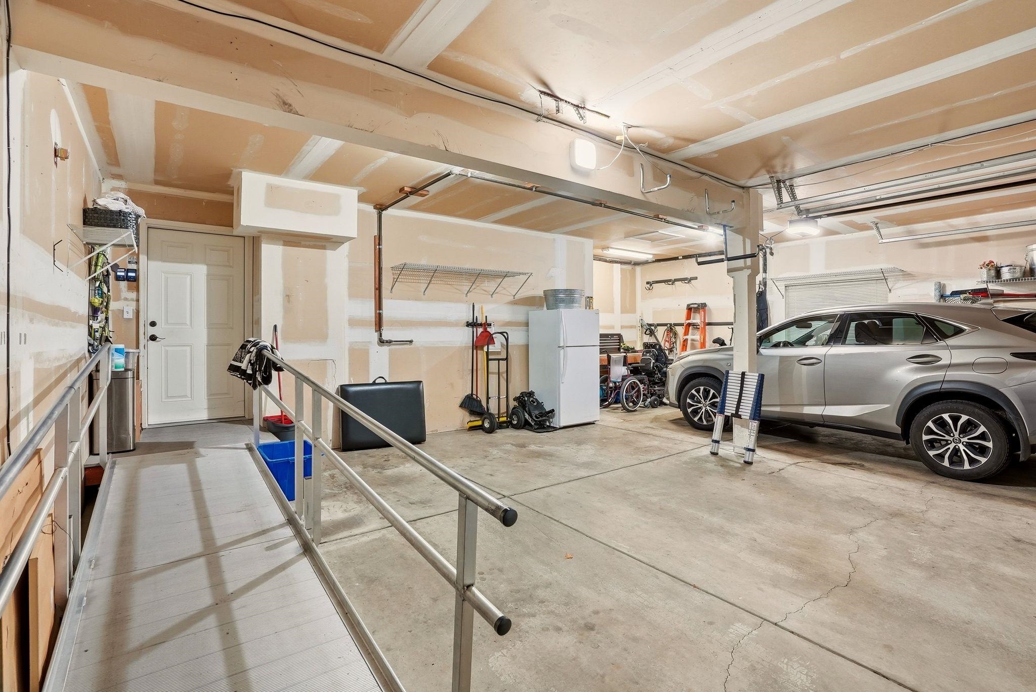 3827 E BELLERIVE Ln - Photo 37