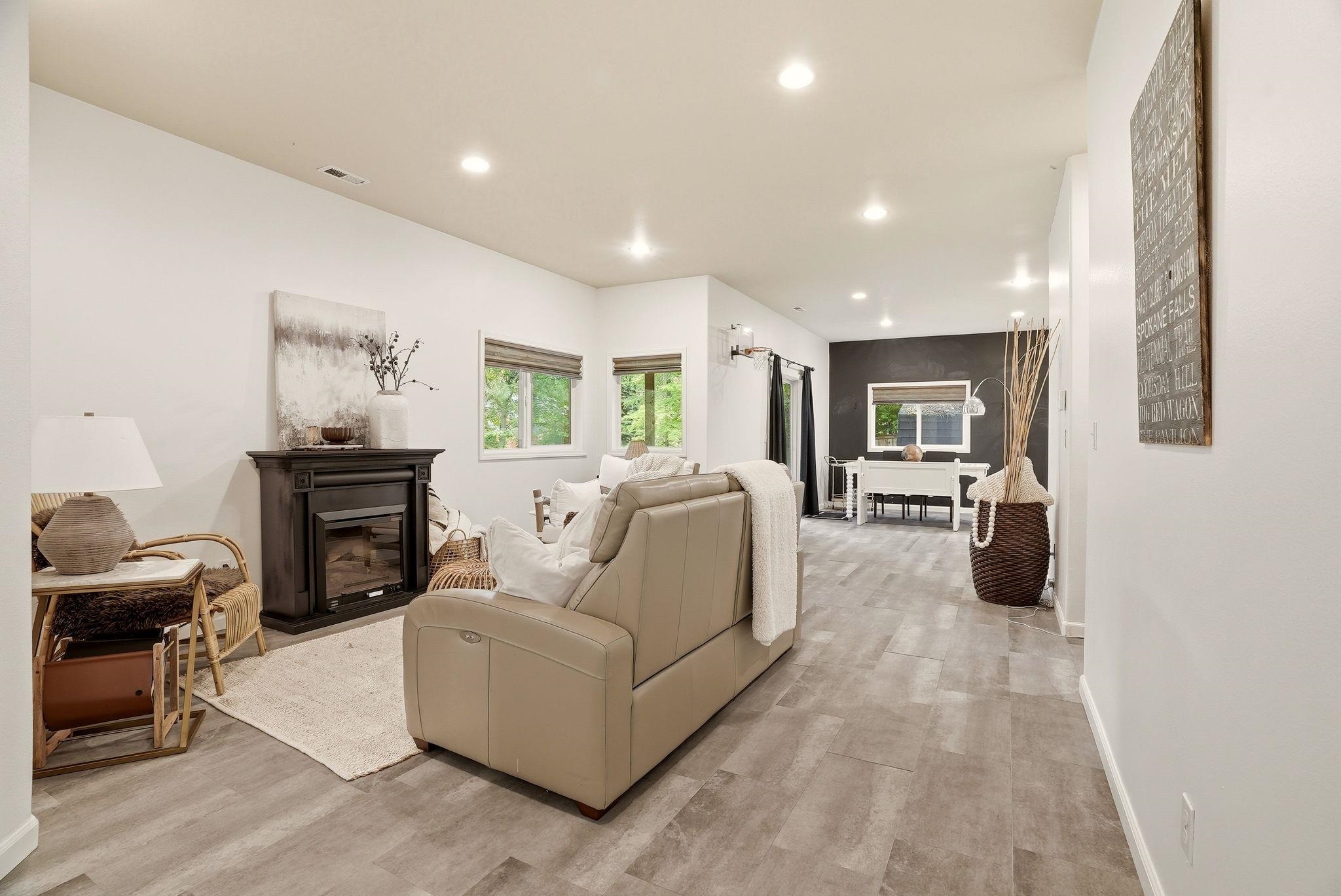 3827 E BELLERIVE Ln - Photo 39