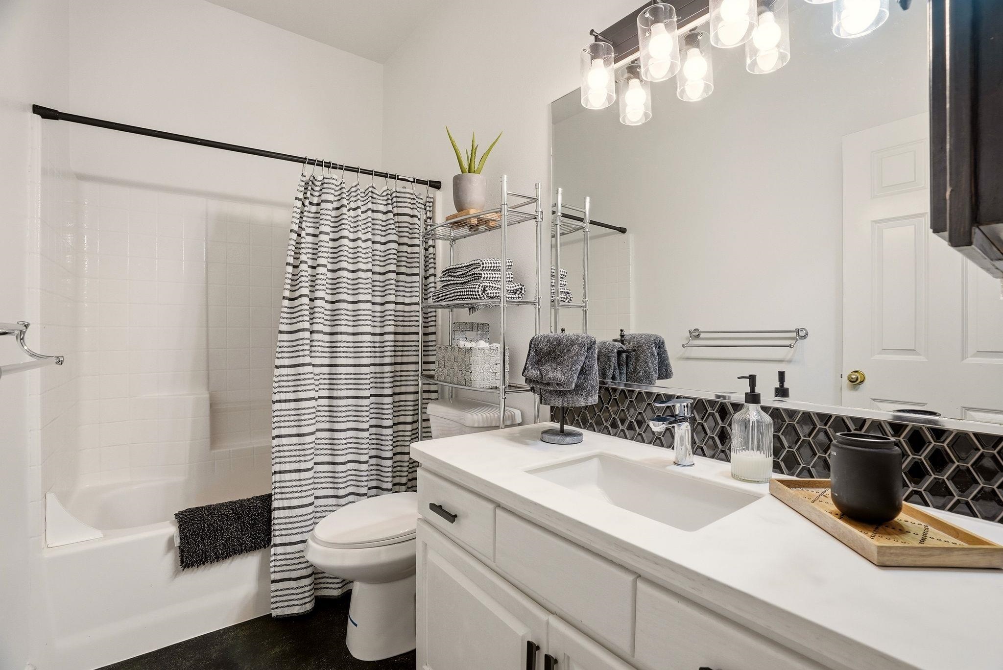3827 E BELLERIVE Ln - Photo 40