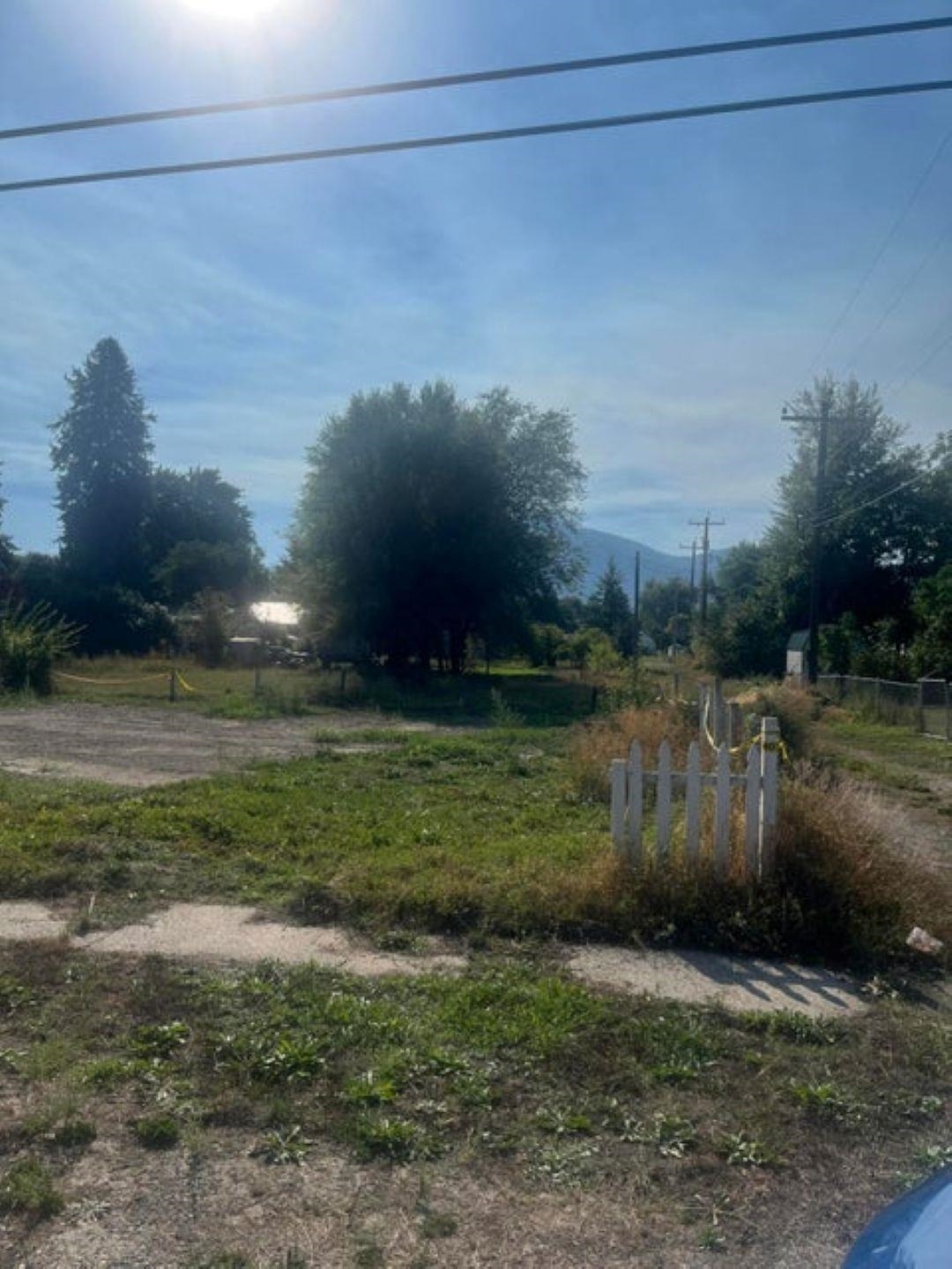 150 E 8th Ave - Photo 2