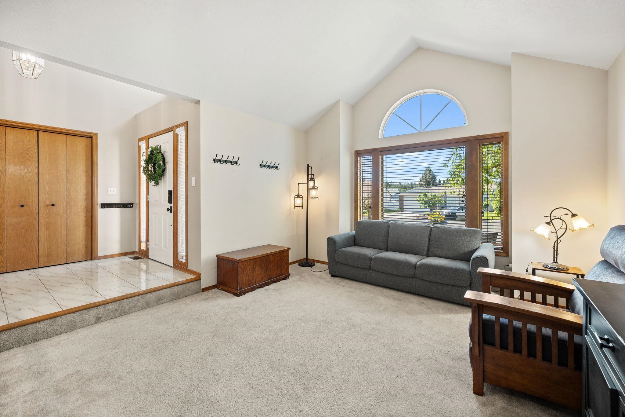 9712 W Masters Ln - Photo 5