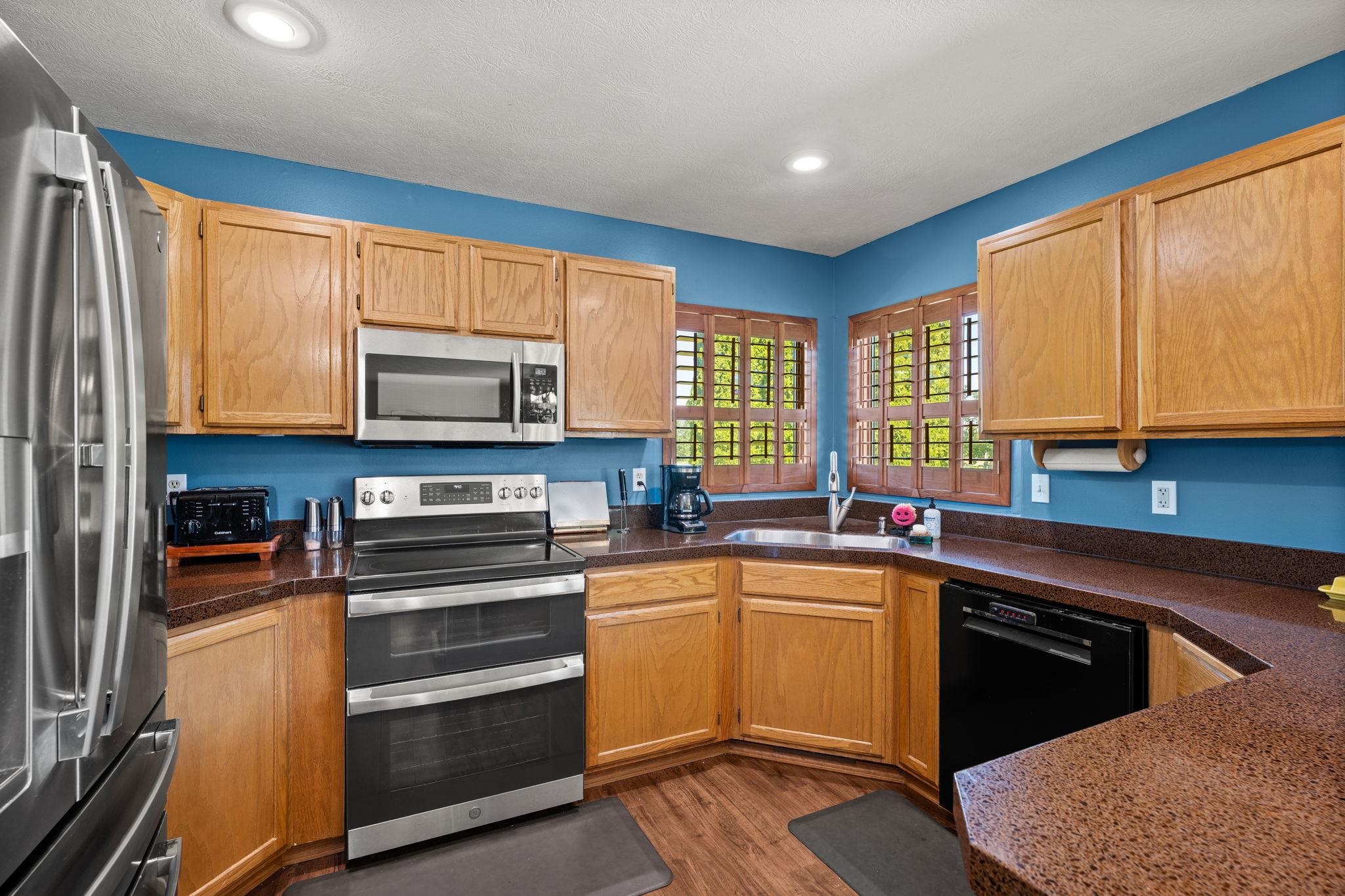 9712 W Masters Ln - Photo 10