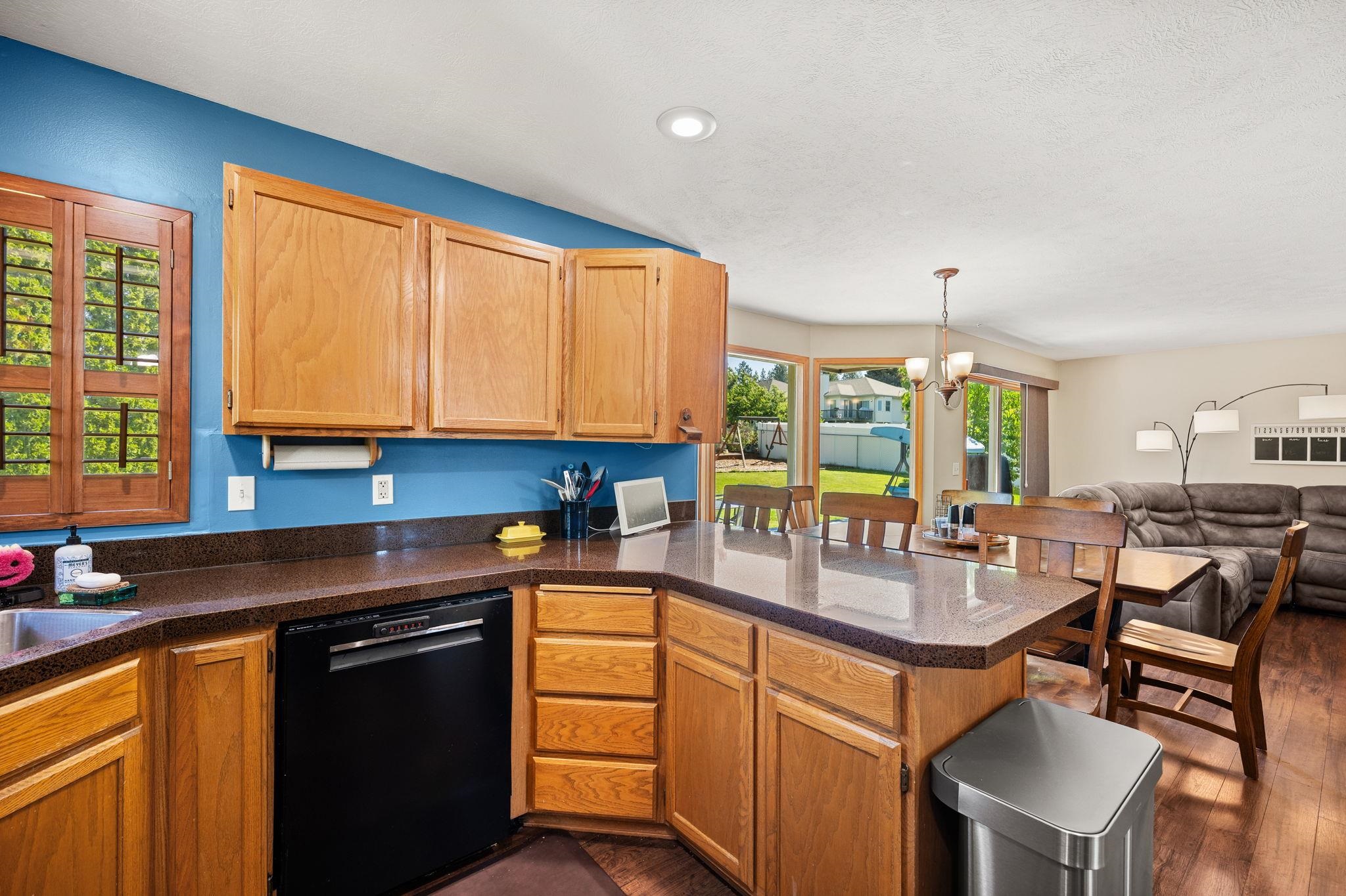 9712 W Masters Ln - Photo 11