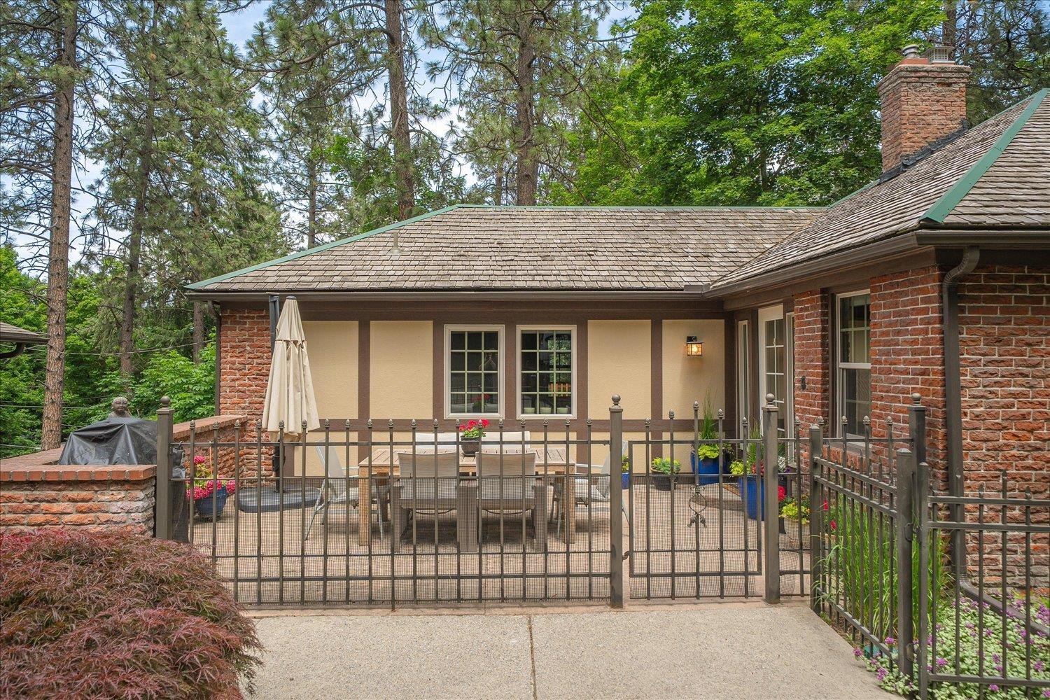 2107 E 16th Ave - Photo 5