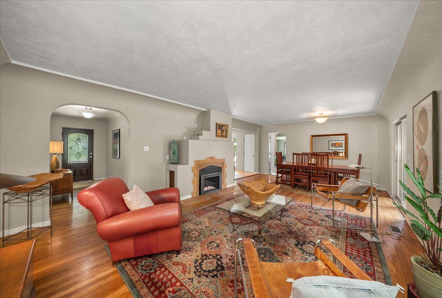 2107 E 16th Ave - Photo 9