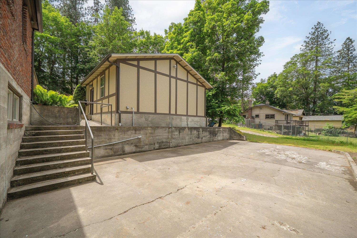 2107 E 16th Ave - Photo 36