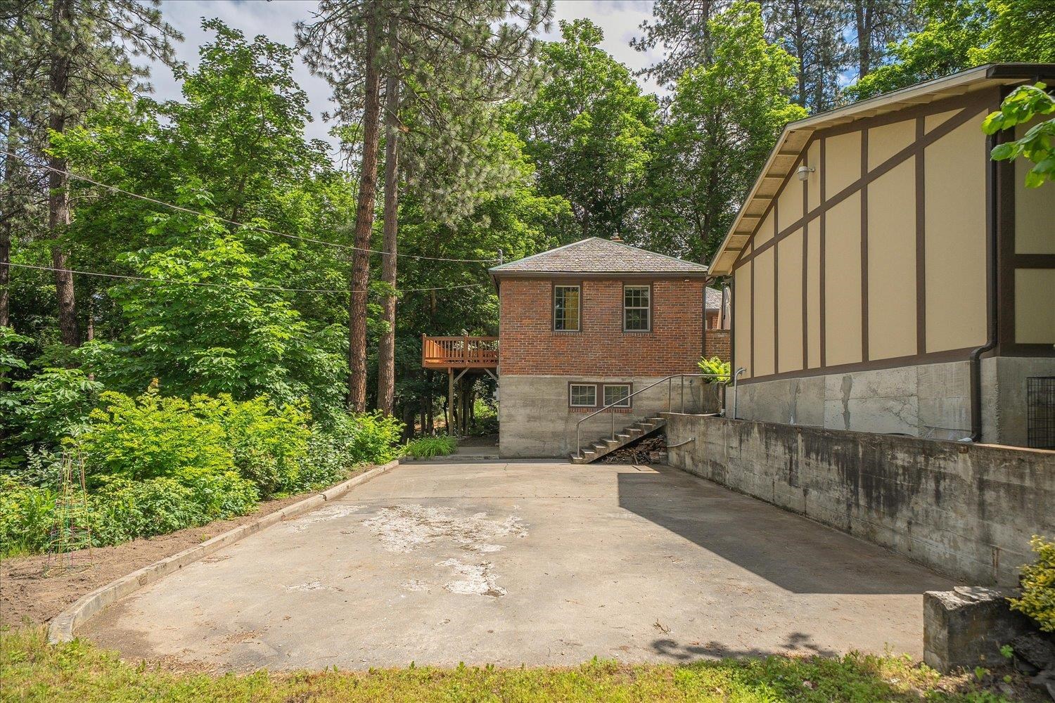 2107 E 16th Ave - Photo 38