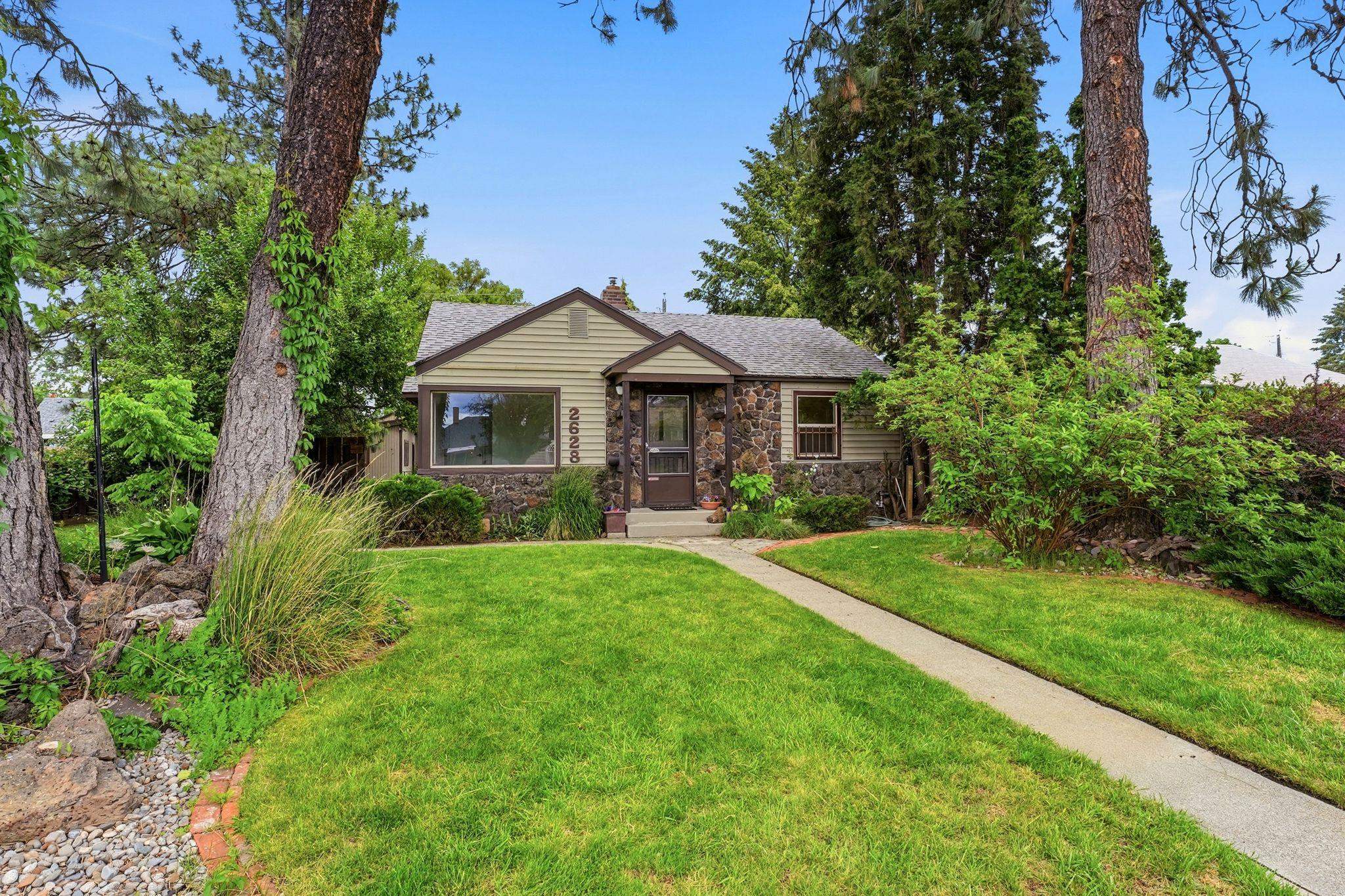 2628 W Olympic Ave - Photo 1