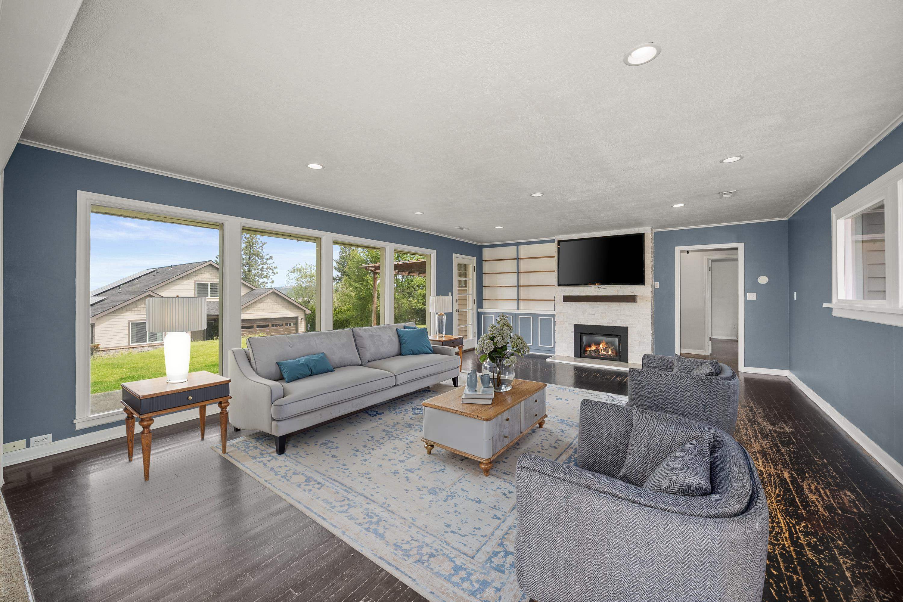 1857 E 8th Ave - Photo 4