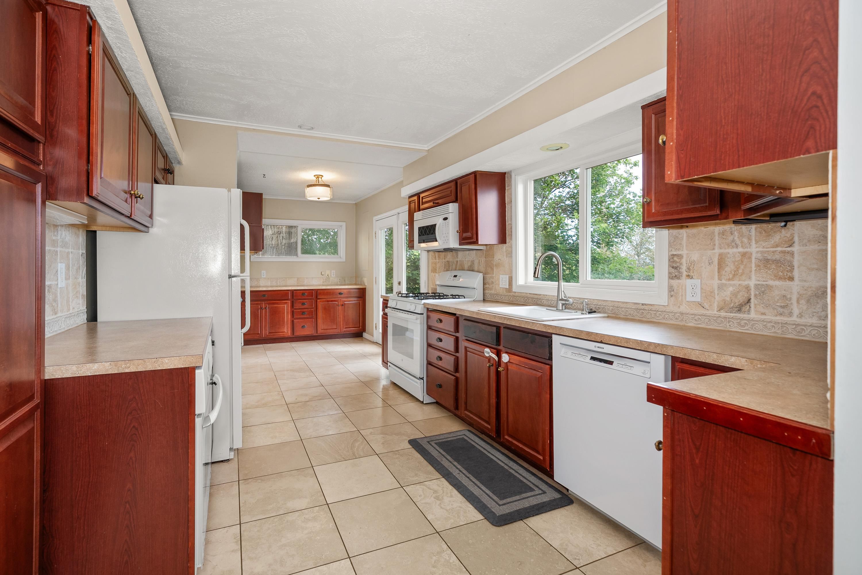 1857 E 8th Ave - Photo 7
