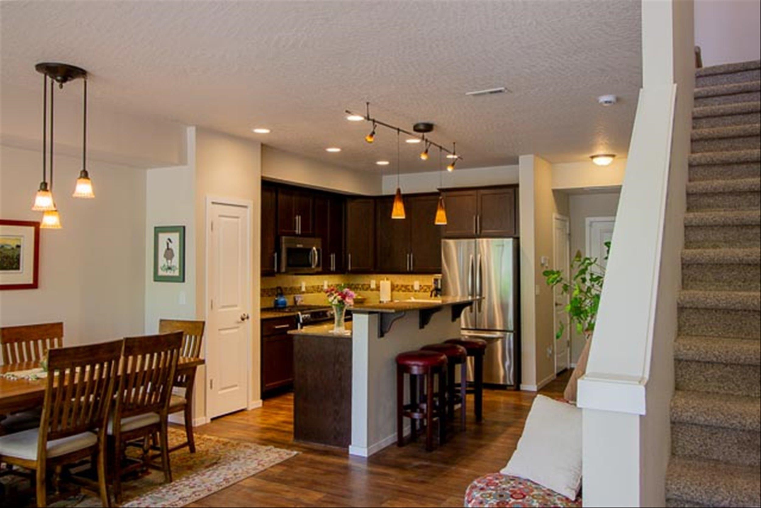 1934 W Summit Pkwy - Photo 10