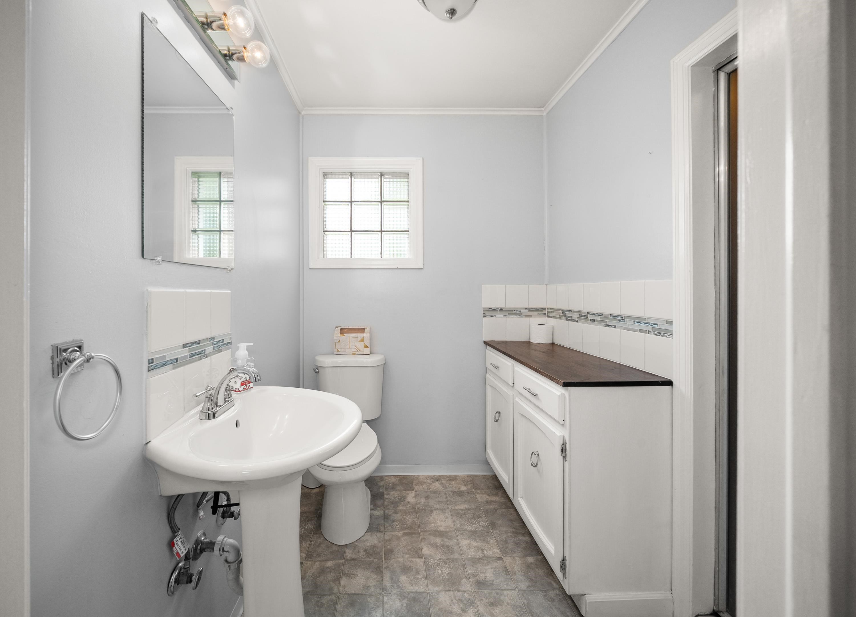 1857 E 8th Ave - Photo 13