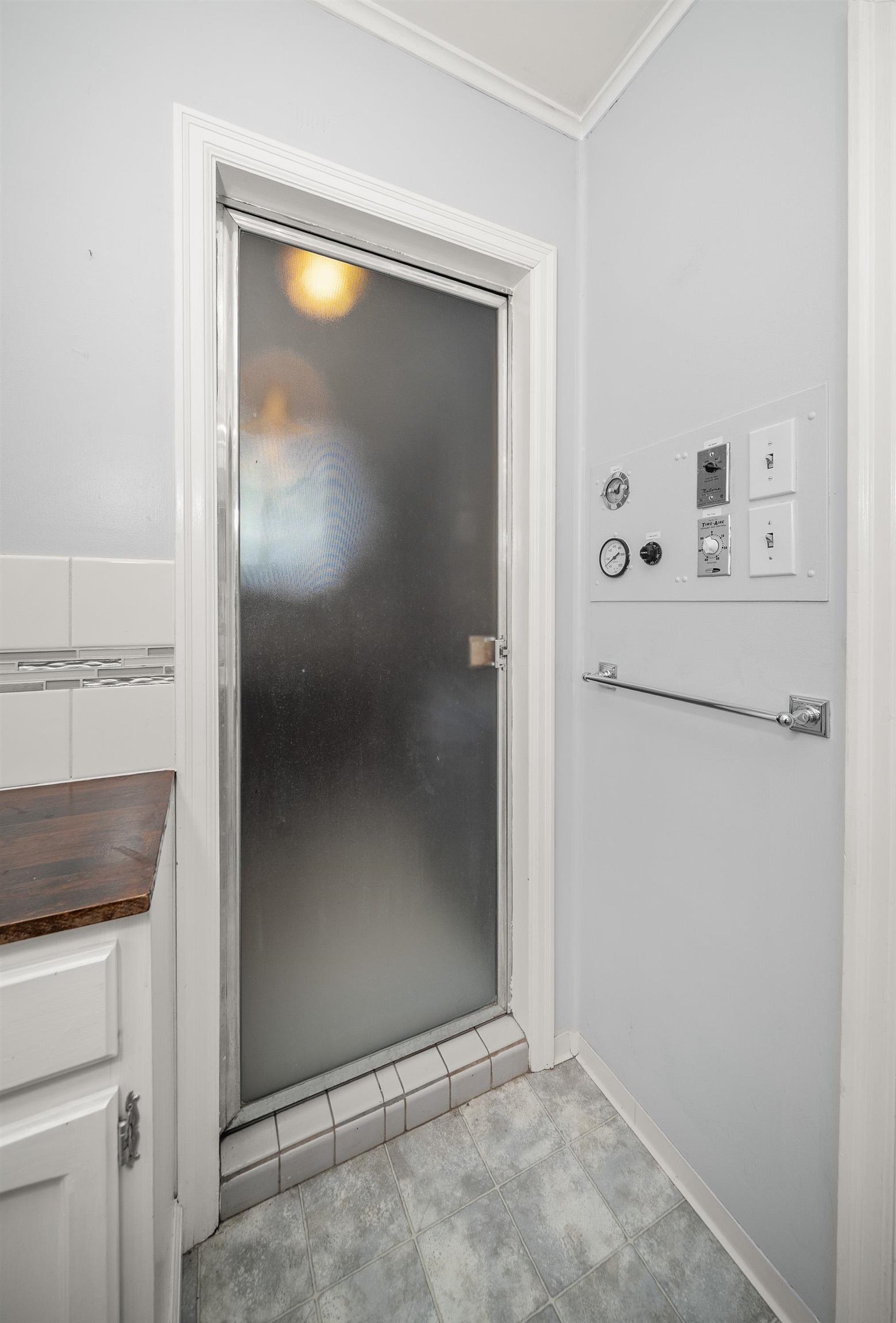 1857 E 8th Ave - Photo 14