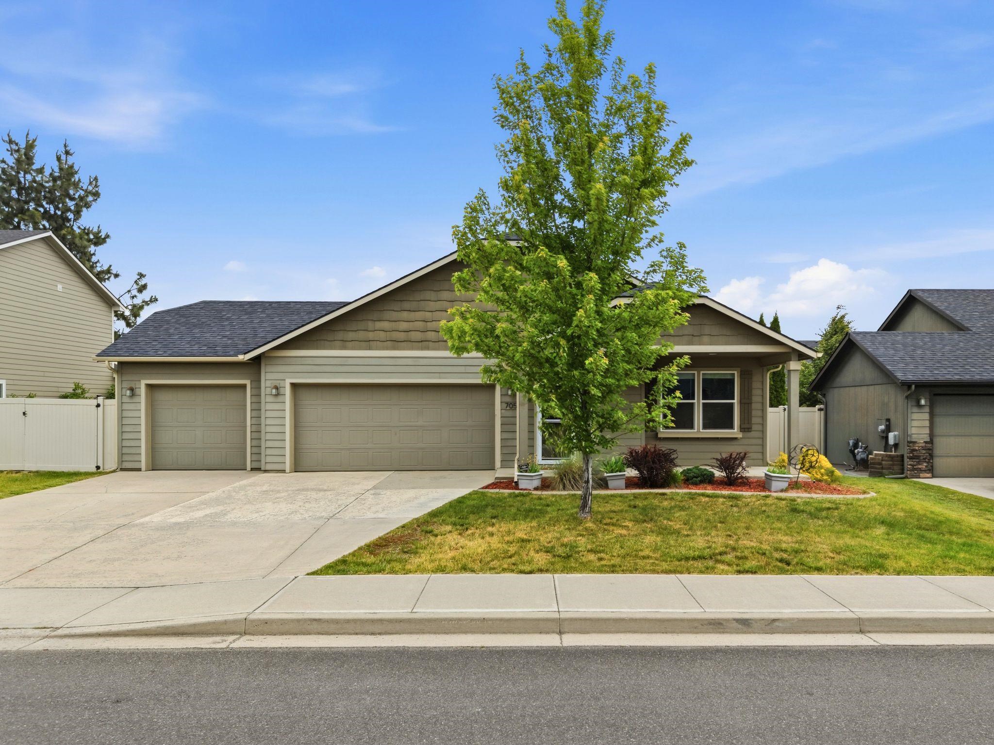 705 Quail Dr - Photo 1