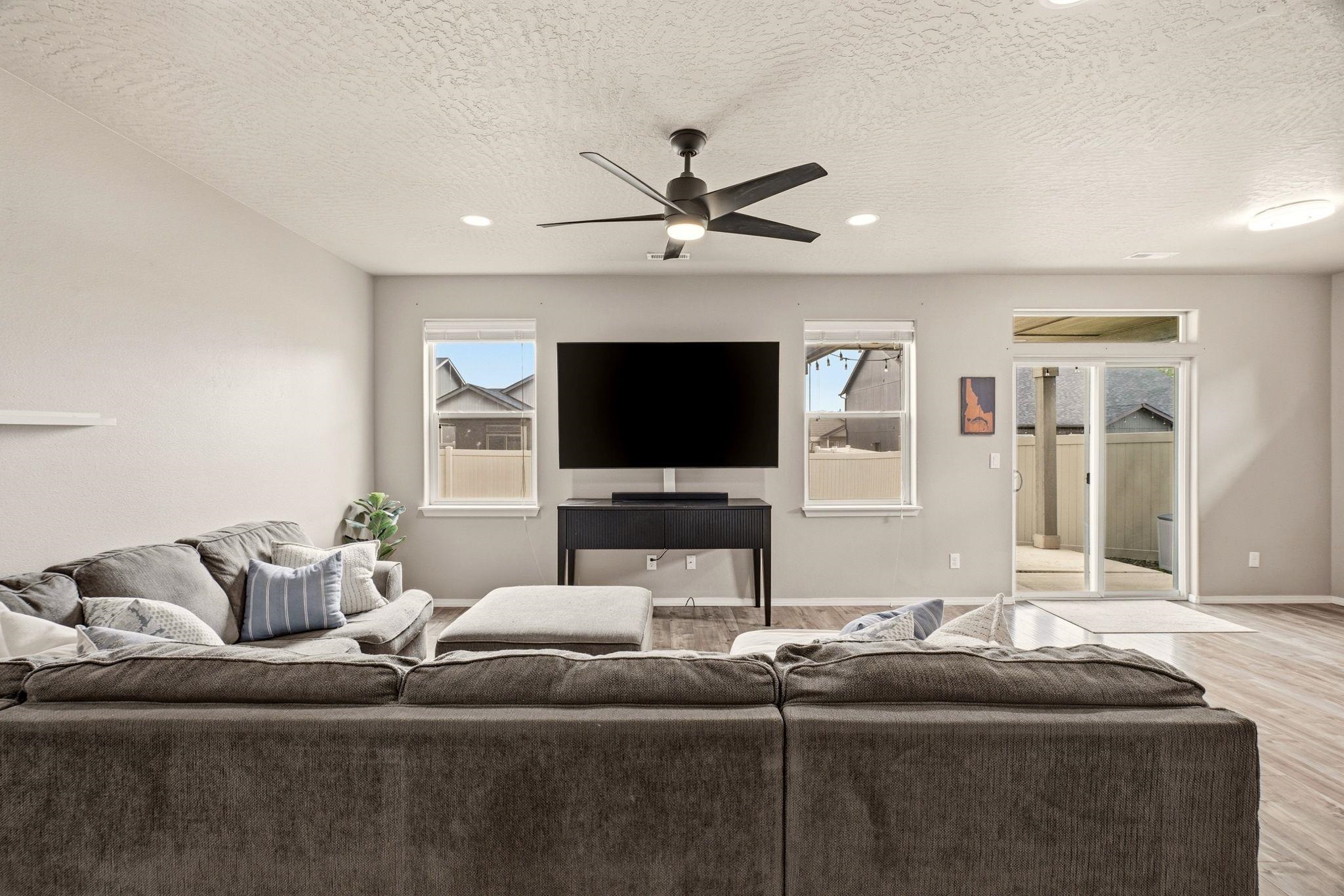 705 Quail Dr - Photo 4