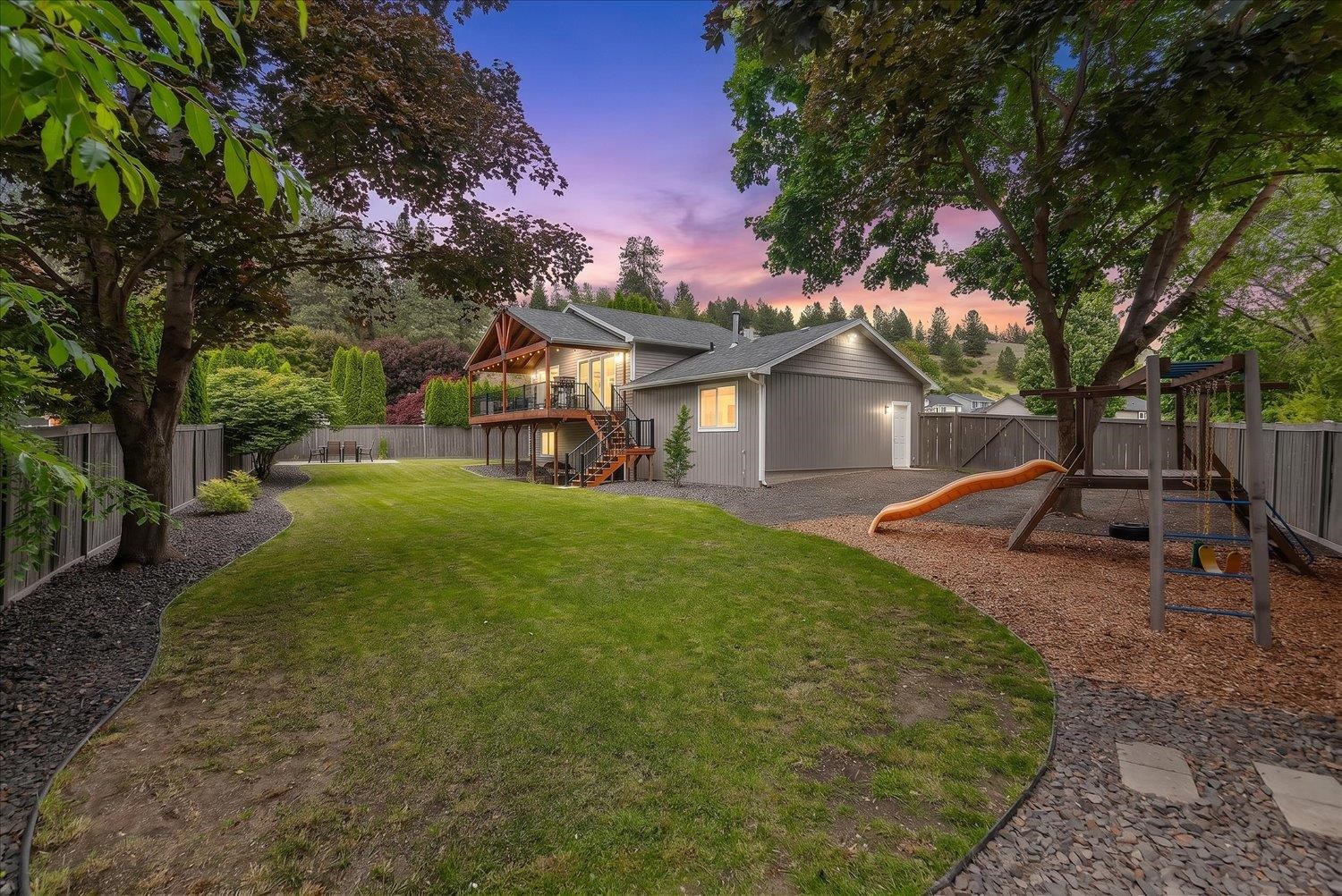 5011 N Lillian Ct - Photo 2