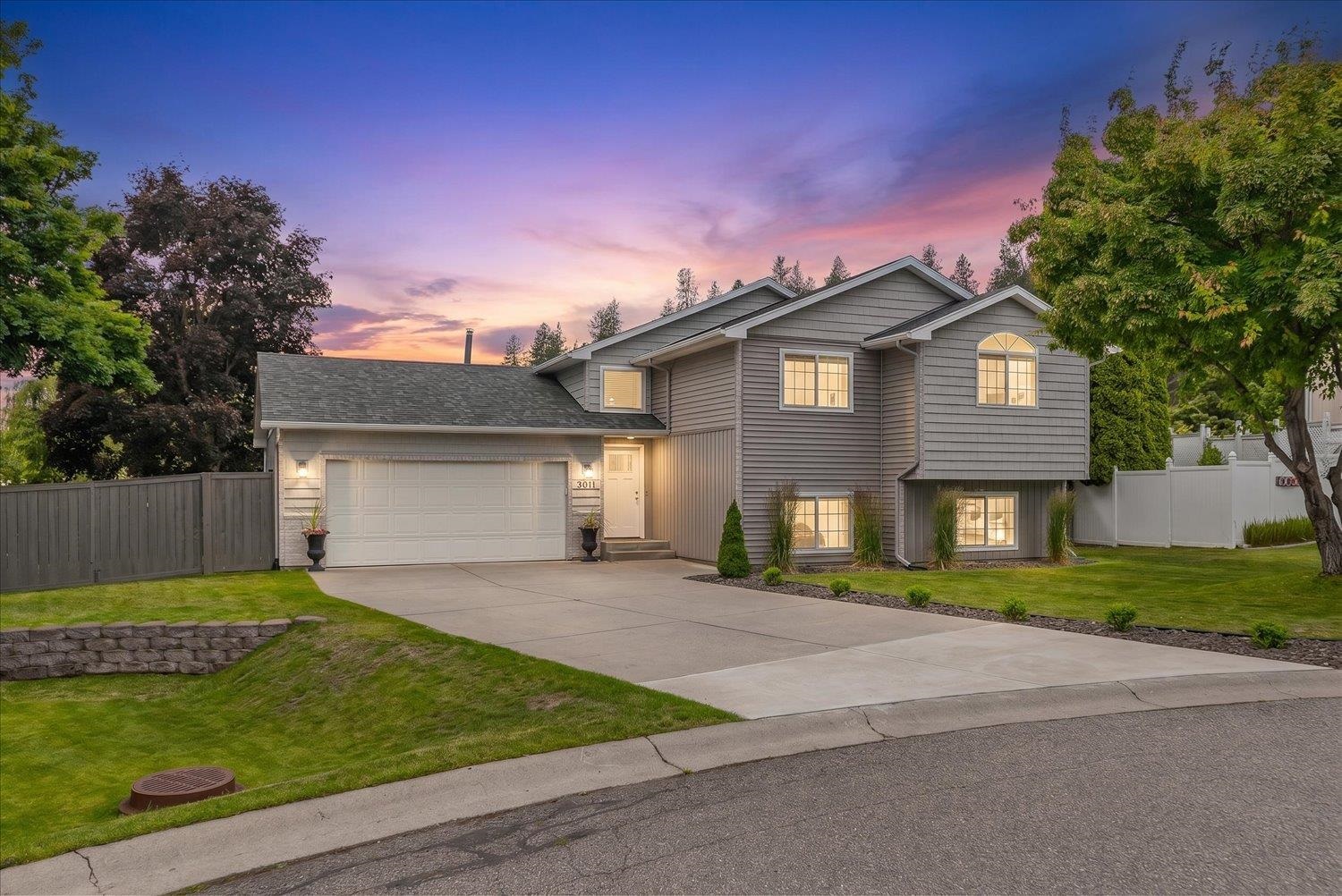 5011 N Lillian Ct - Photo 1