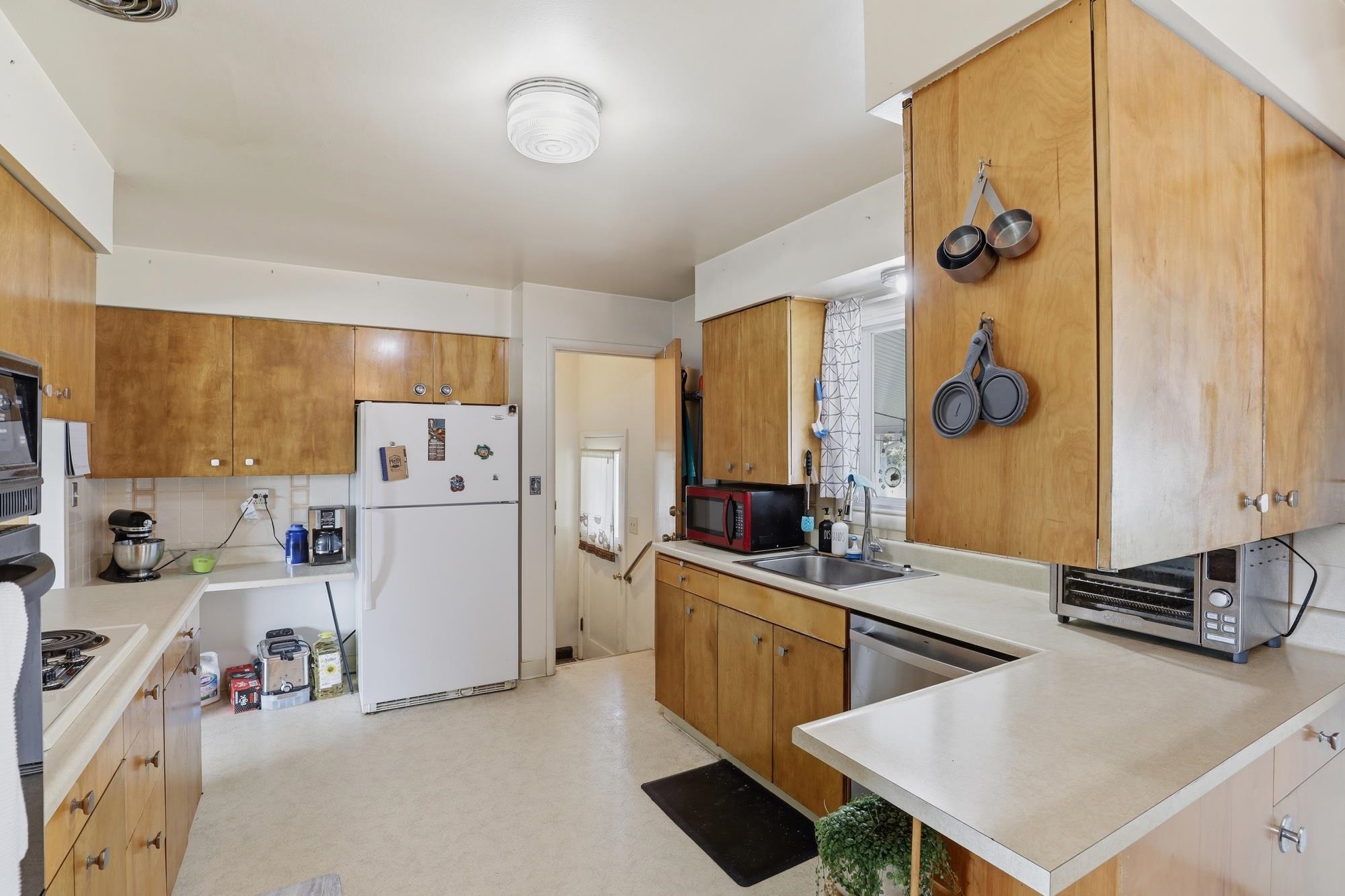 7201 N MONROE St - Photo 6