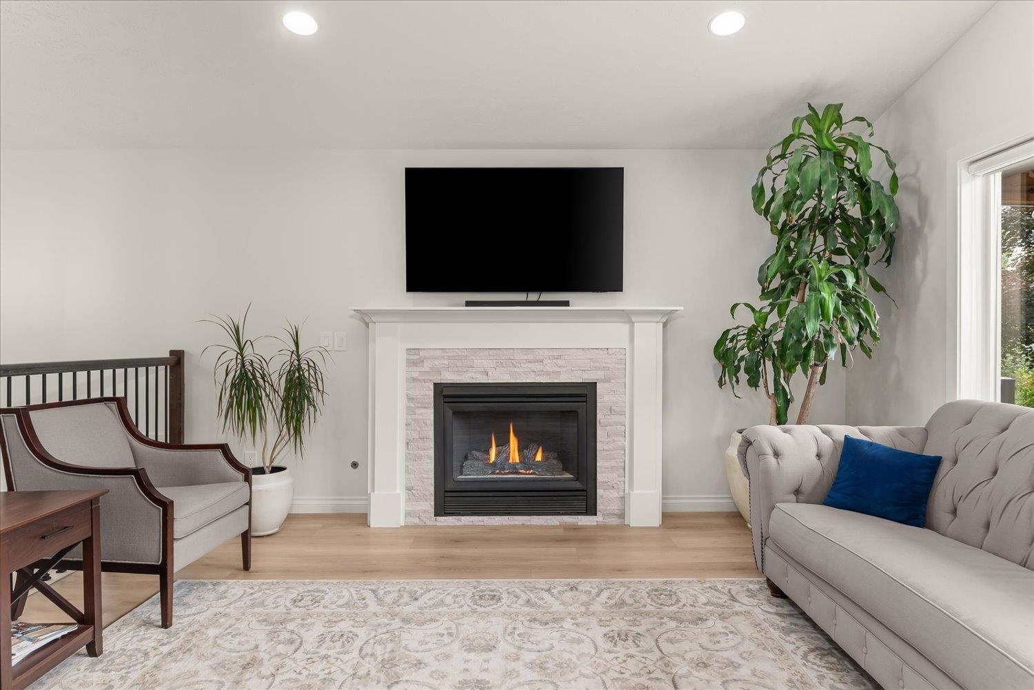 5011 N Lillian Ct - Photo 6