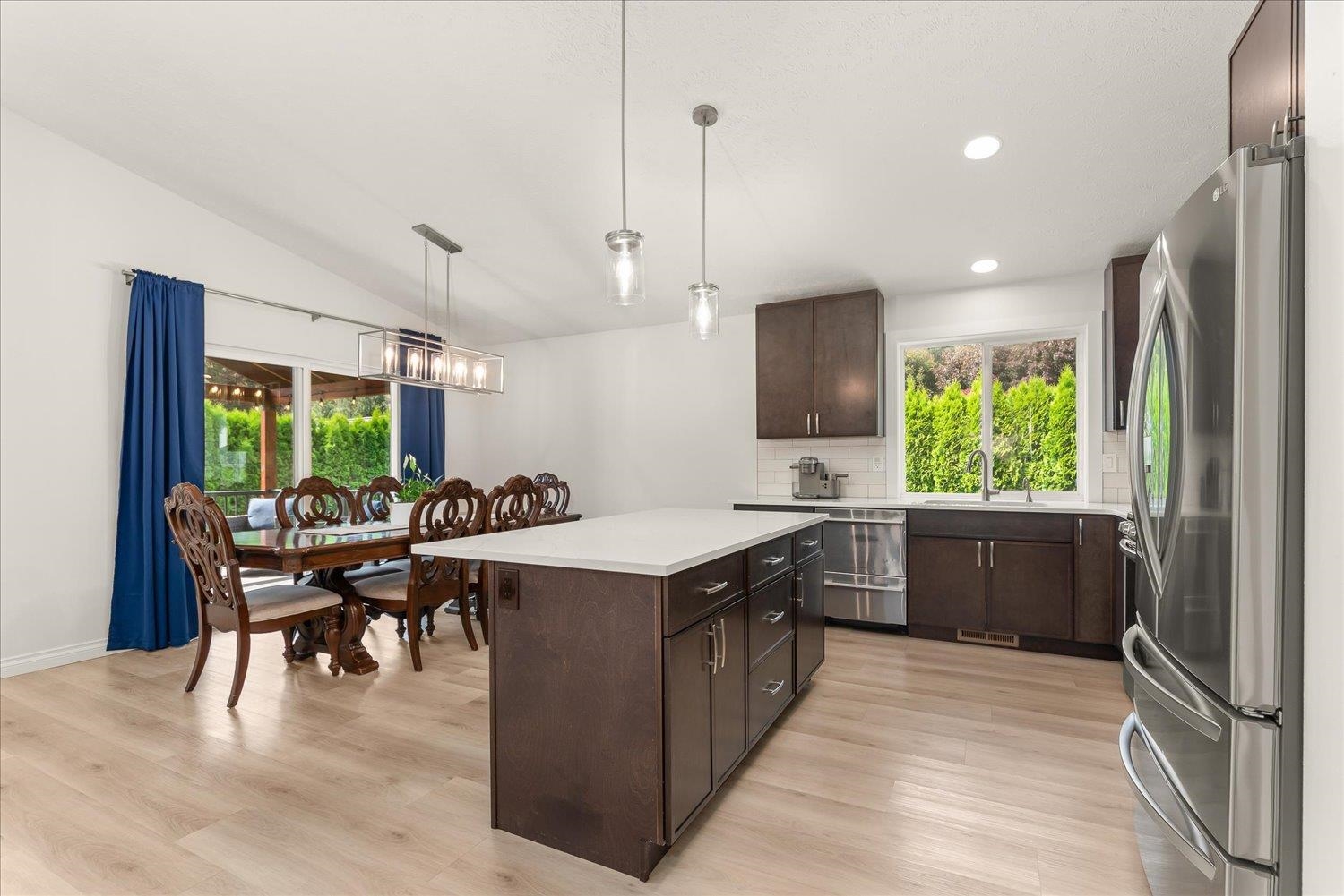 5011 N Lillian Ct - Photo 3