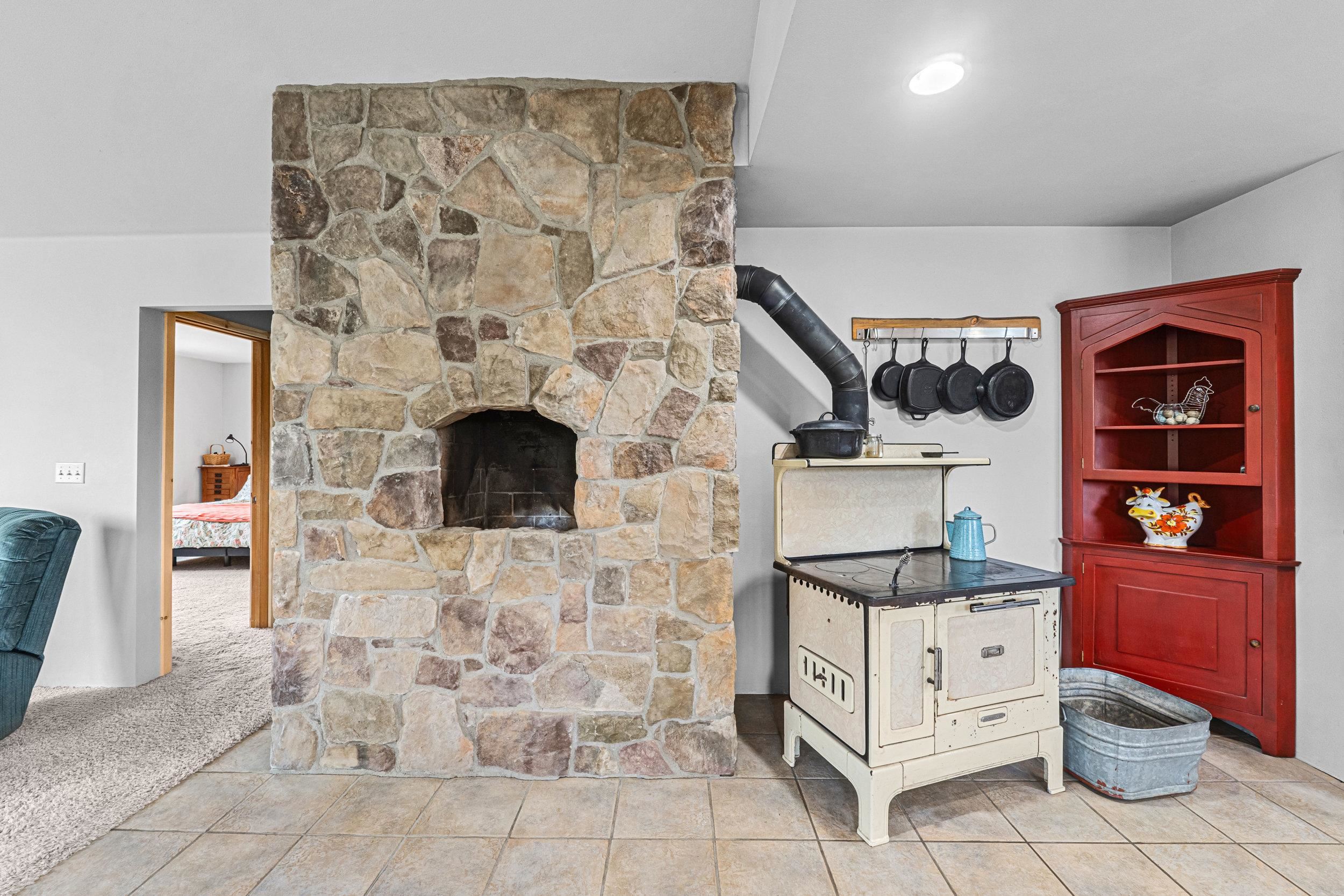 40048 E Cayuse Cove Rd - Photo 6