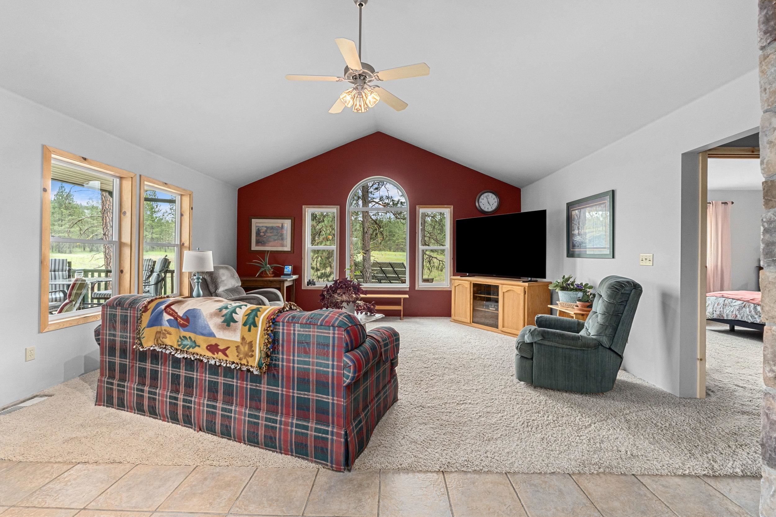 40048 E Cayuse Cove Rd - Photo 8