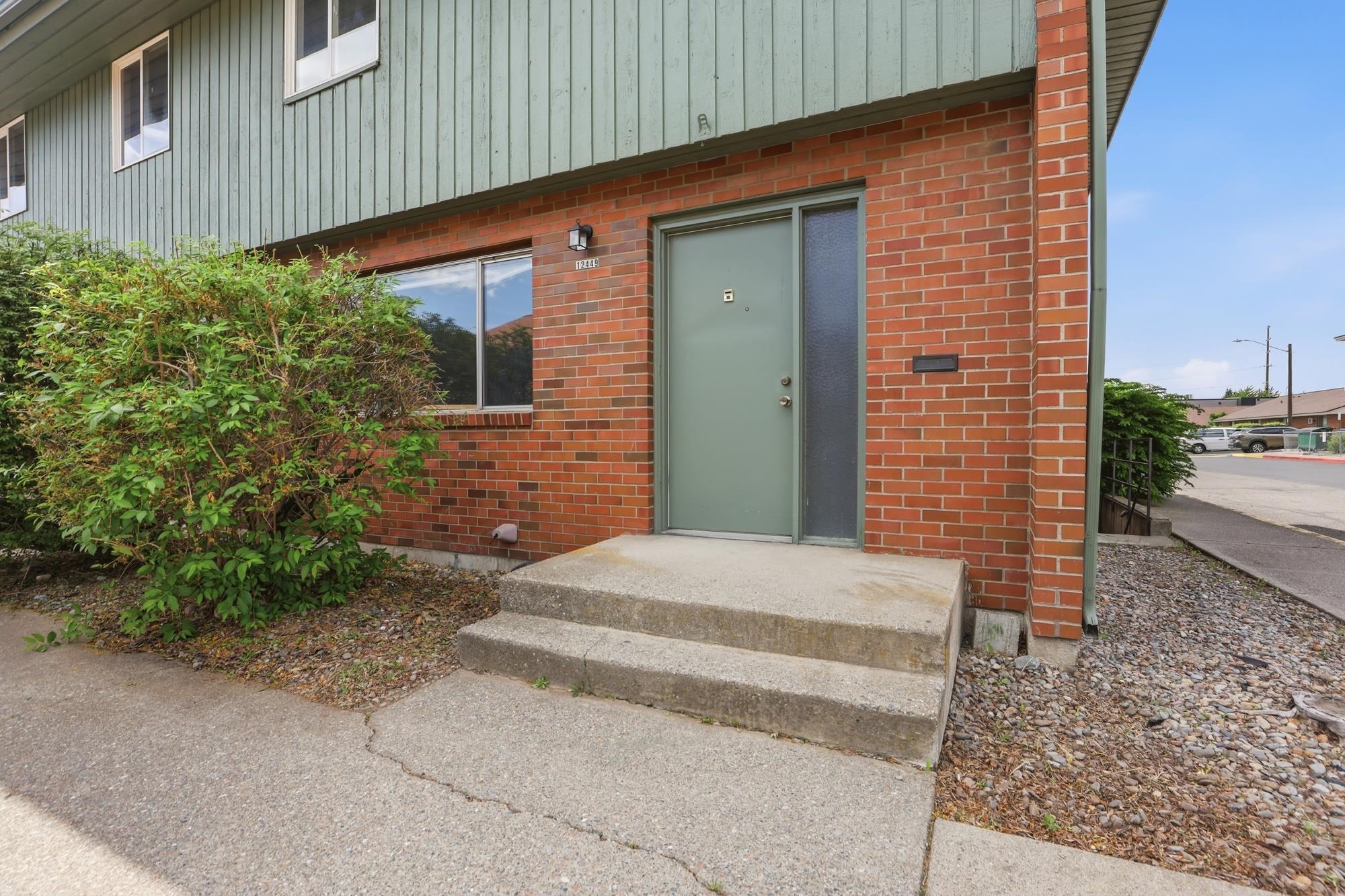 12449 E Olive Ave - Photo 1