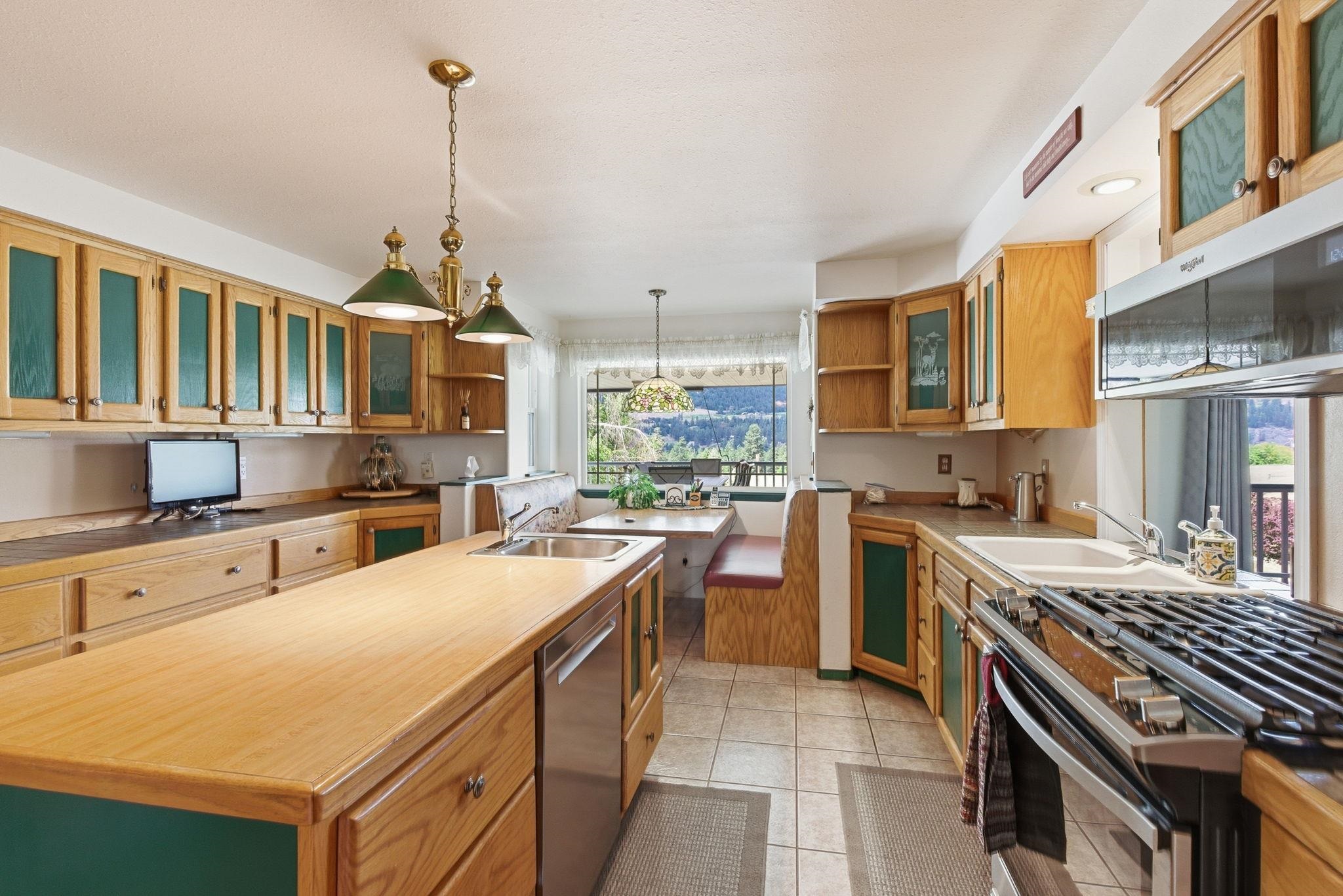 2386 Woodlark Way - Photo 9