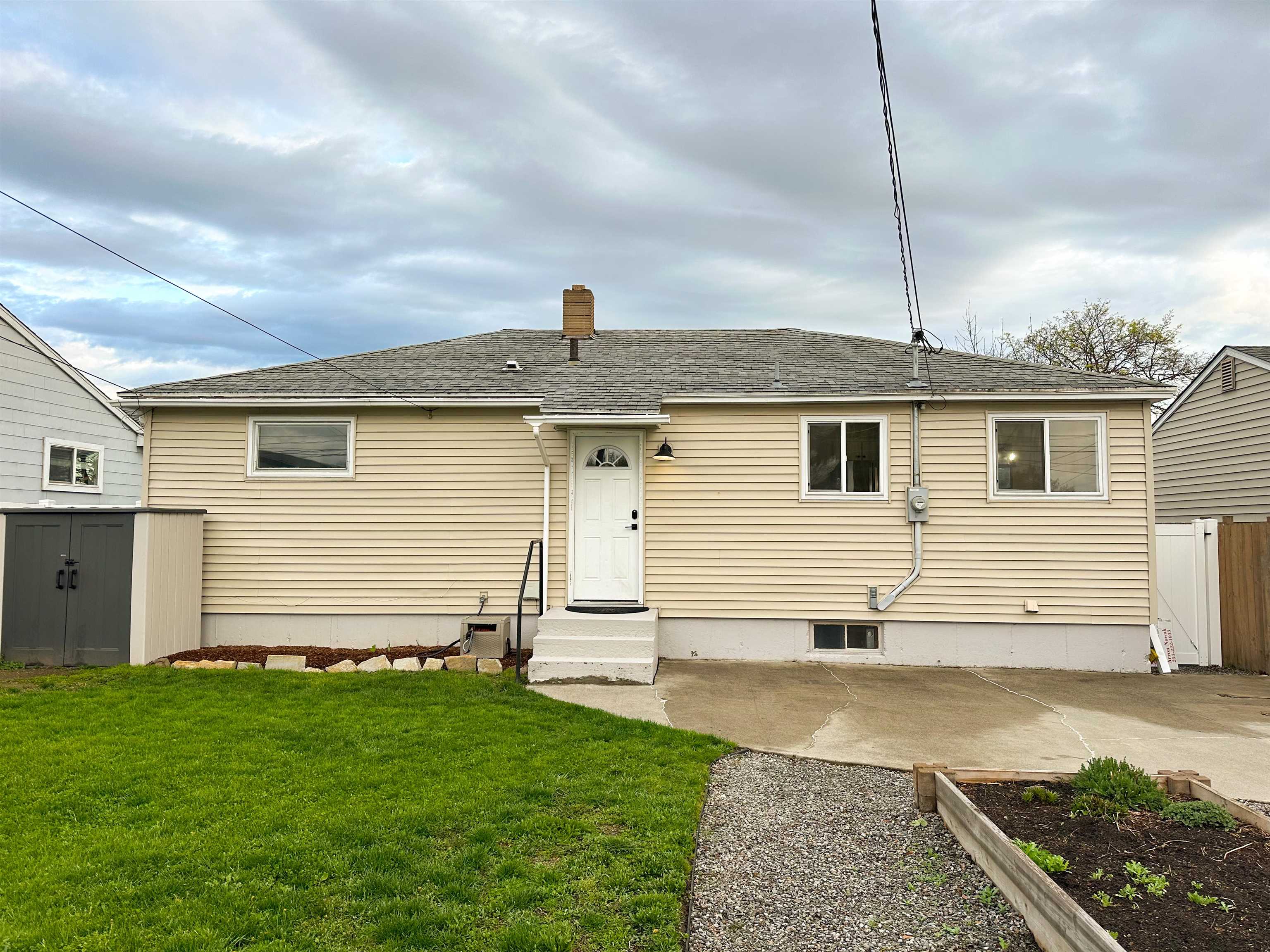 611 E Joseph Ave - Photo 18