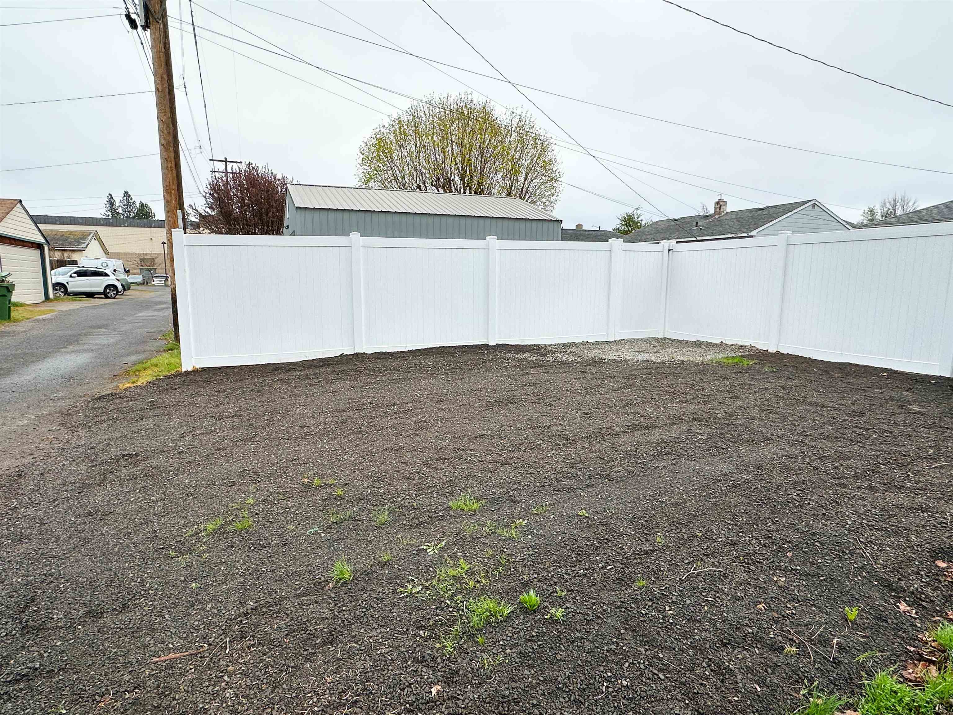 611 E Joseph Ave - Photo 23