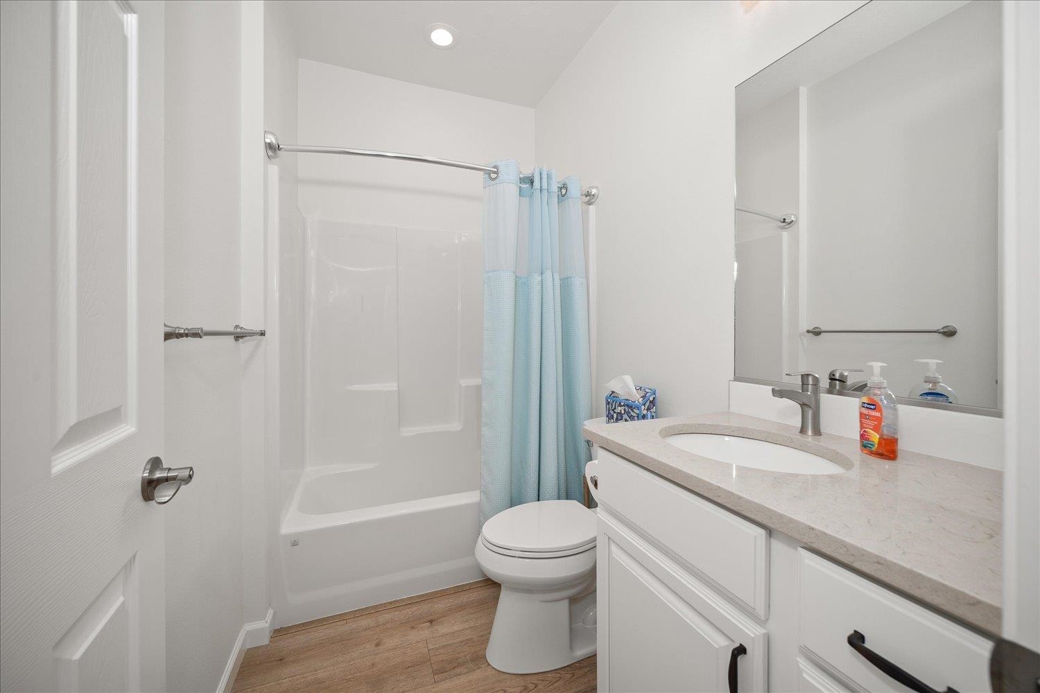 4411 N Center Rd - Photo 19