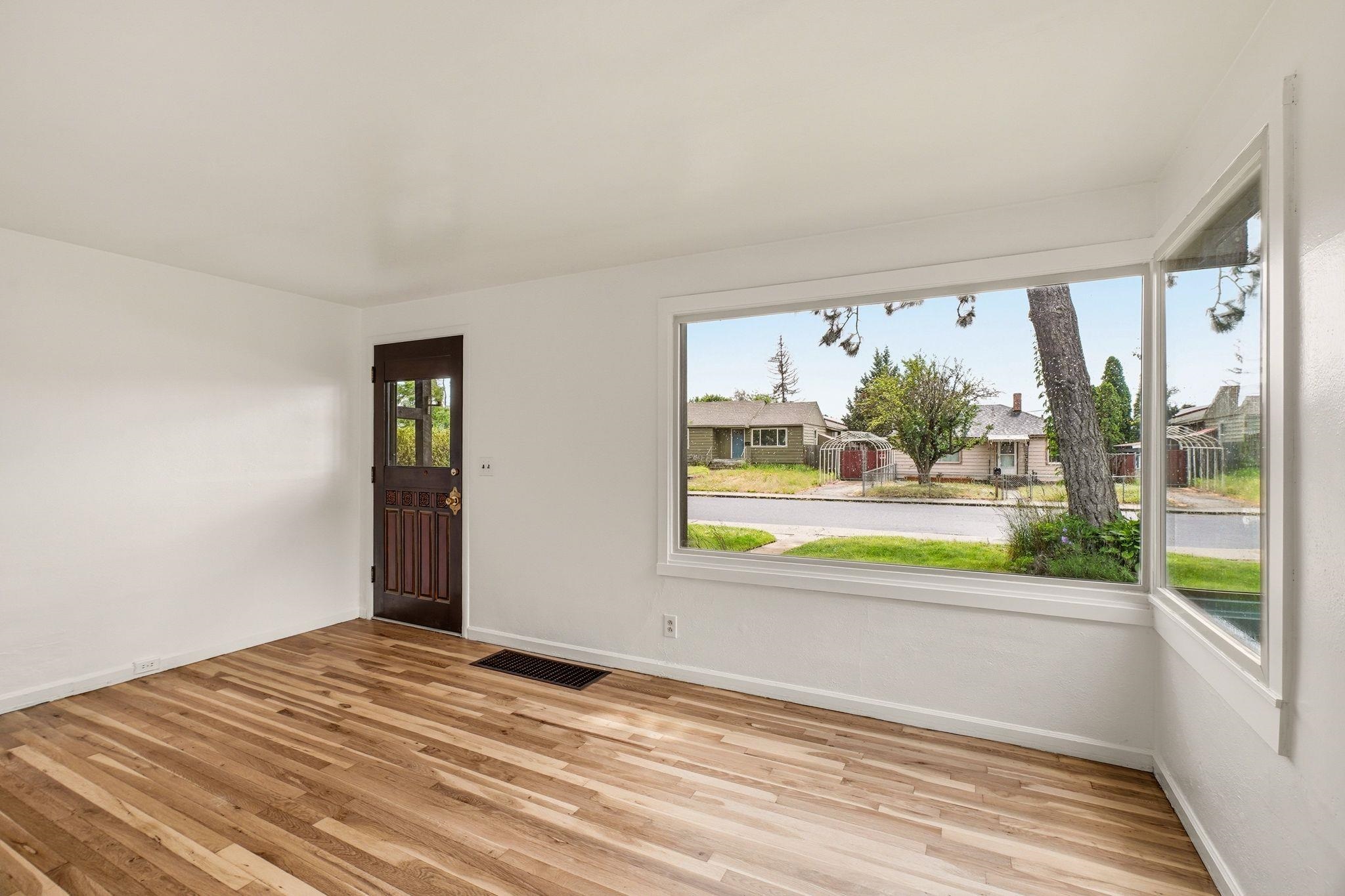 2628 W Olympic Ave - Photo 5