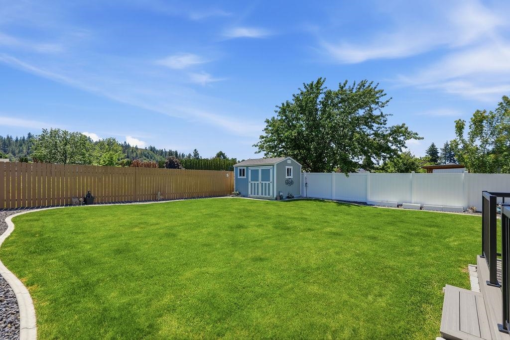 17632 E 4th Ave - Photo 26