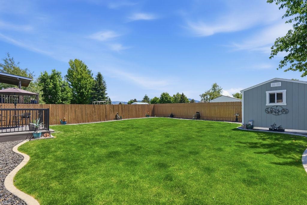 17632 E 4th Ave - Photo 30