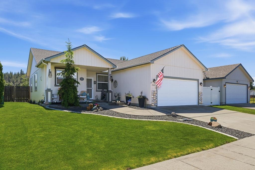 17632 E 4th Ave - Photo 32