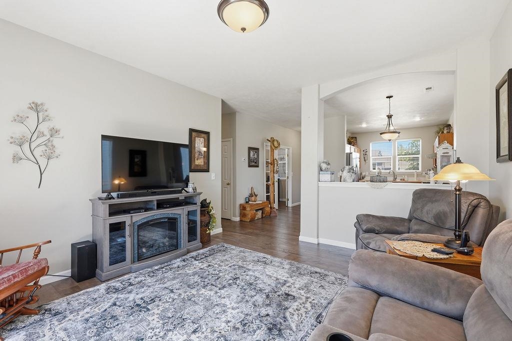 17632 E 4th Ave - Photo 6