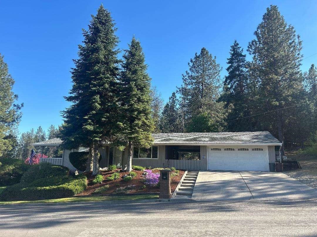 10505 N JUANITA Rd - Photo 1