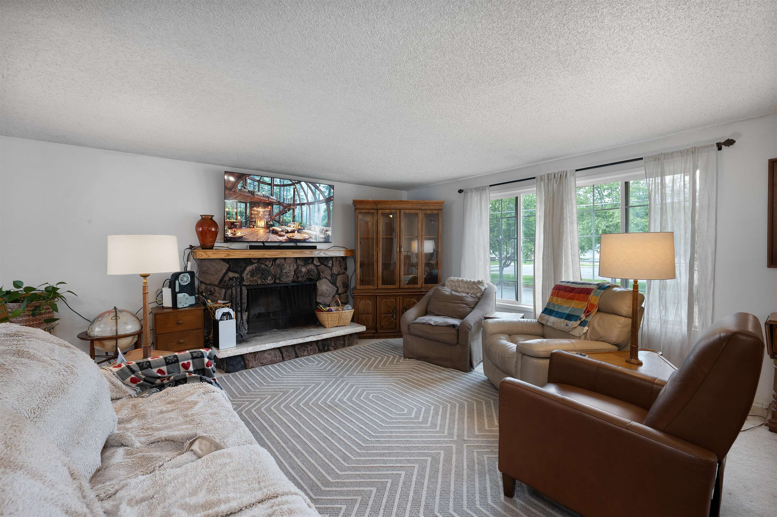 12322 E 26th Ave - Photo 4