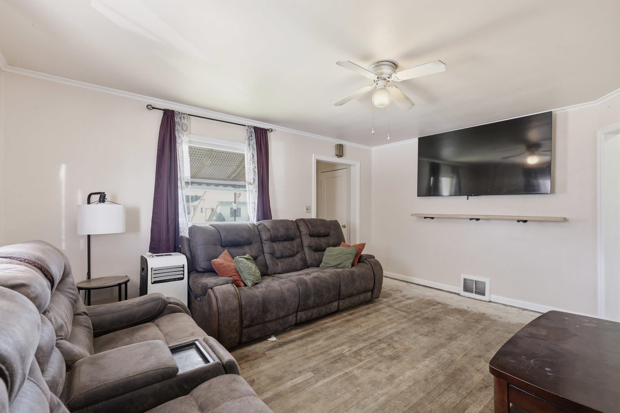 917 E Glass Ave - Photo 6
