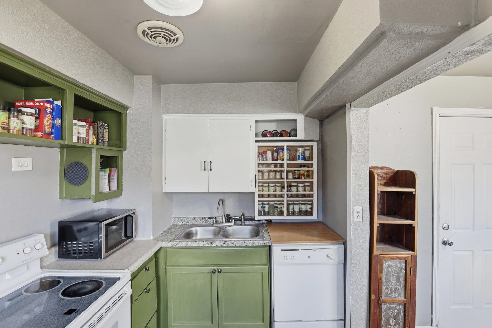 917 E Glass Ave - Photo 11