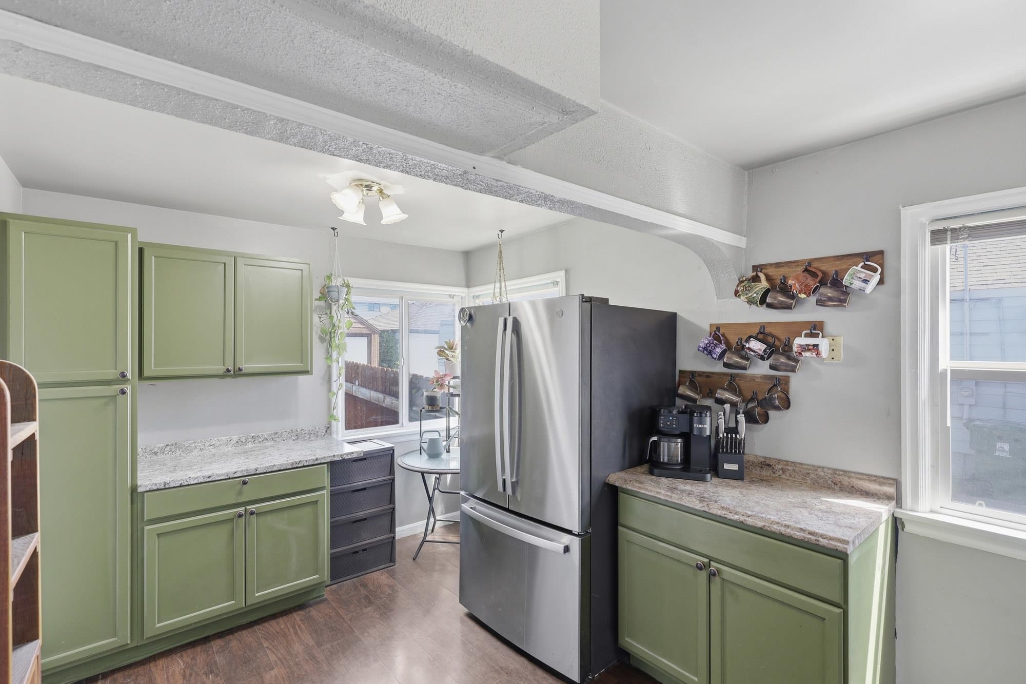 917 E Glass Ave - Photo 12