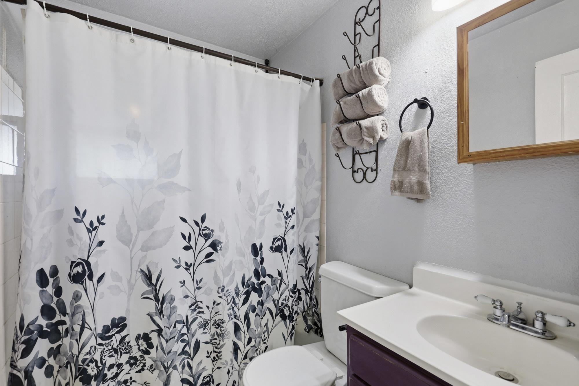 917 E Glass Ave - Photo 17